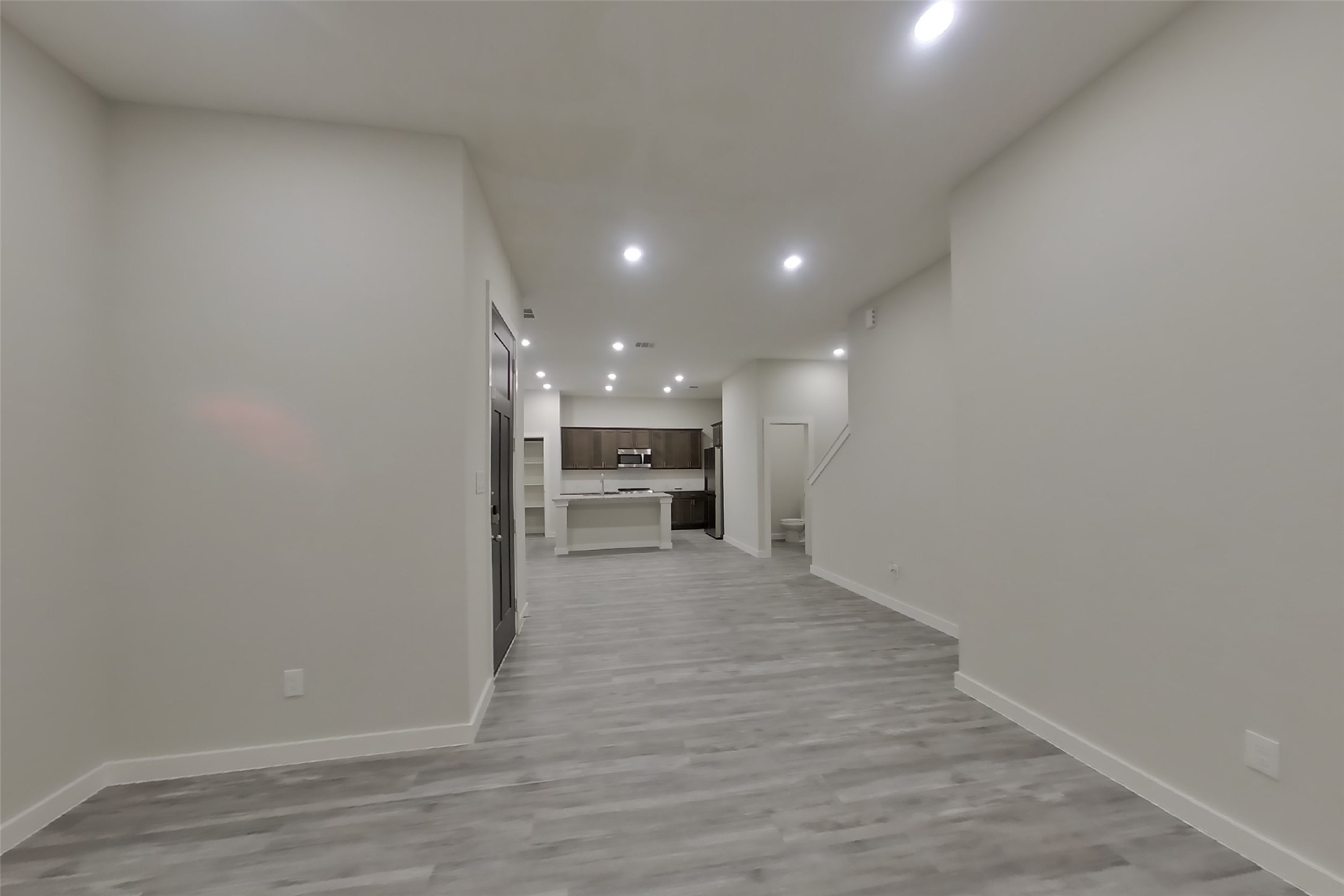 4932 San Fabiano Court Property Photo 3