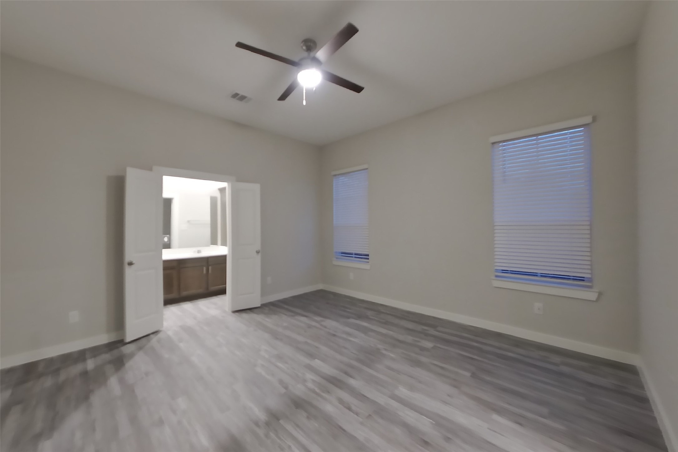 4932 San Fabiano Court Property Photo 7