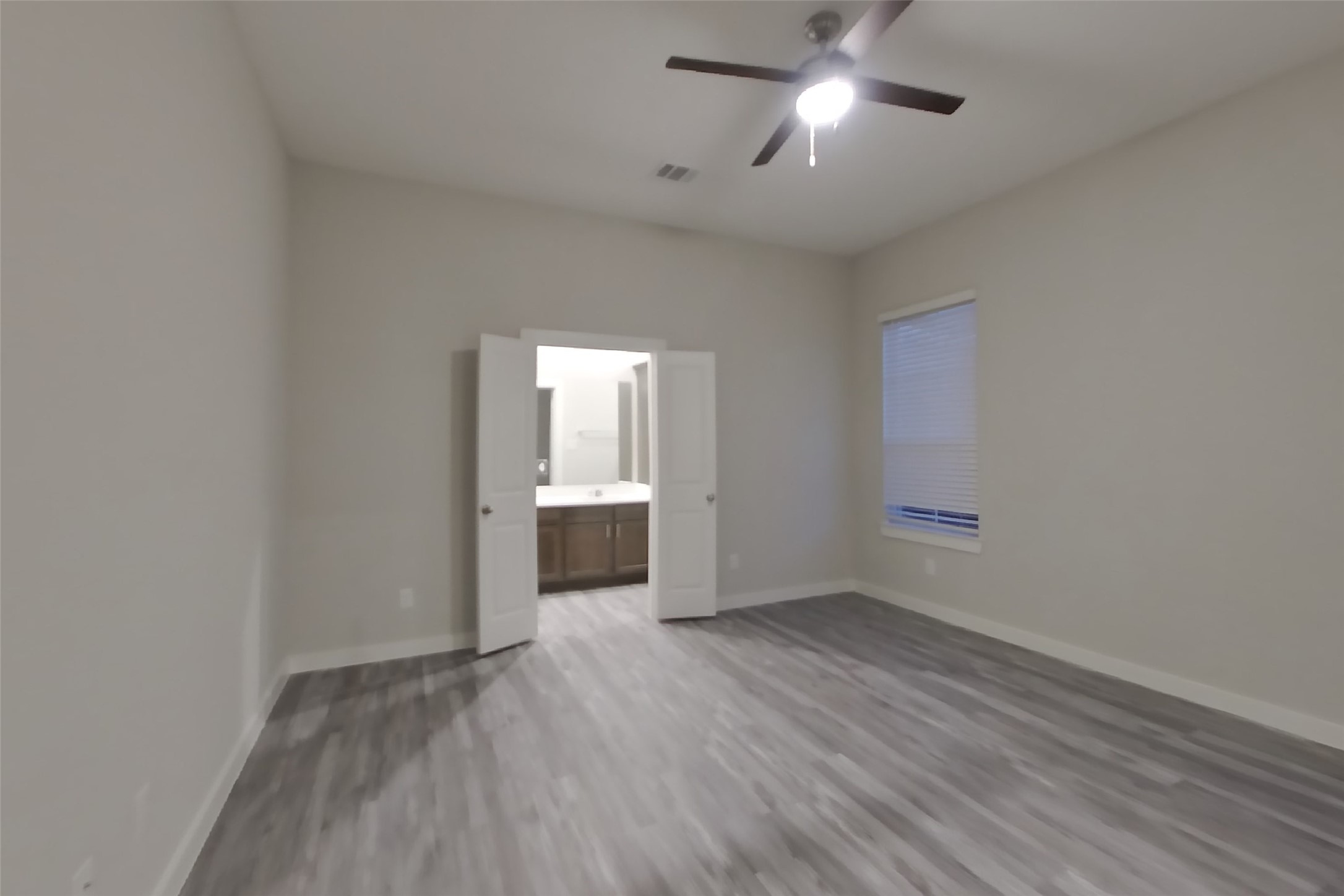 4932 San Fabiano Court Property Photo 8