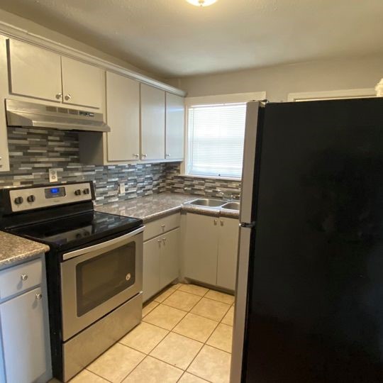 3204 Napoleon Street Property Photo 5