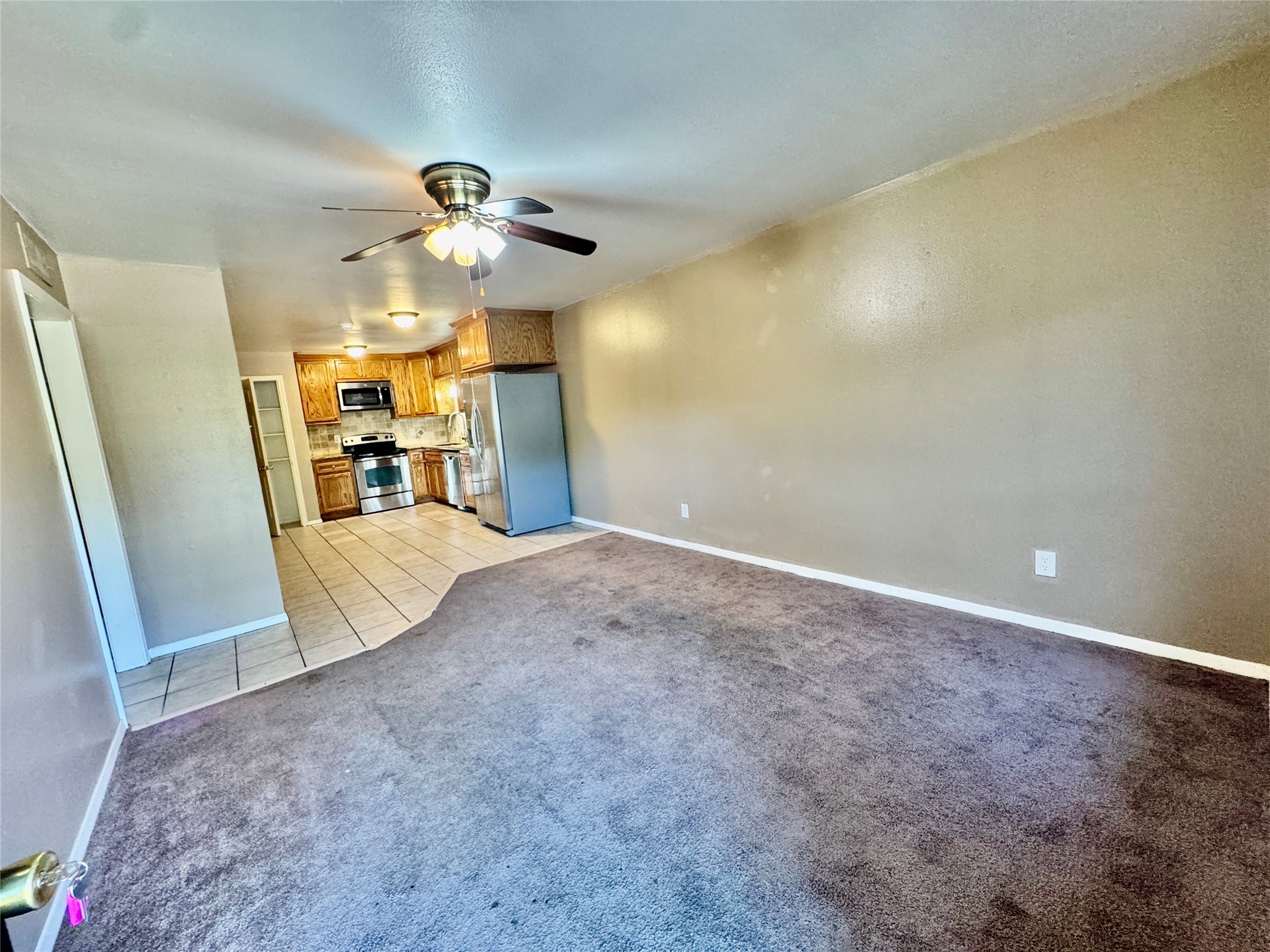 2201 N Grand Boulevard 8 Property Photo 4