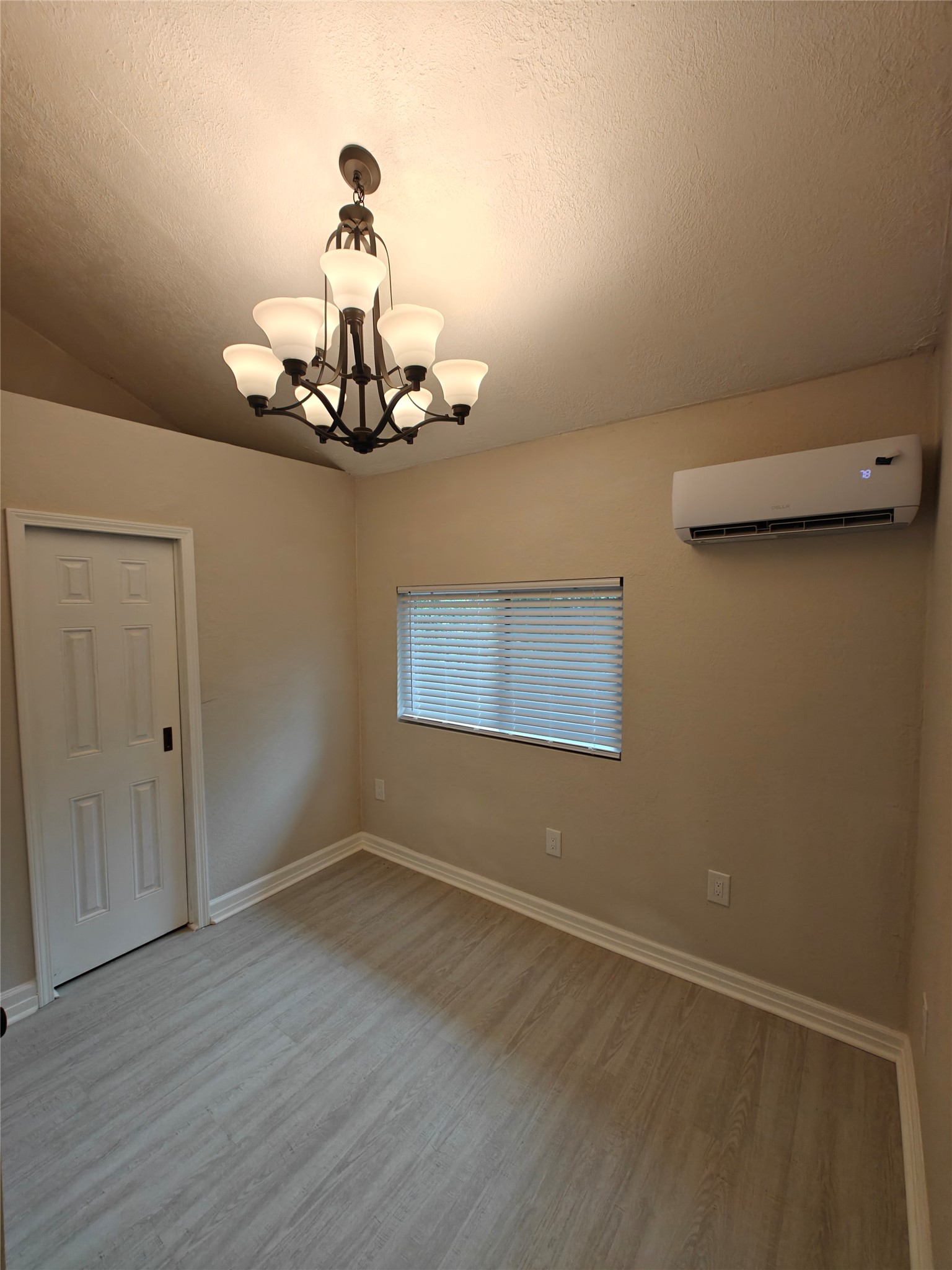 274 Lincoln Drive Property Photo 6