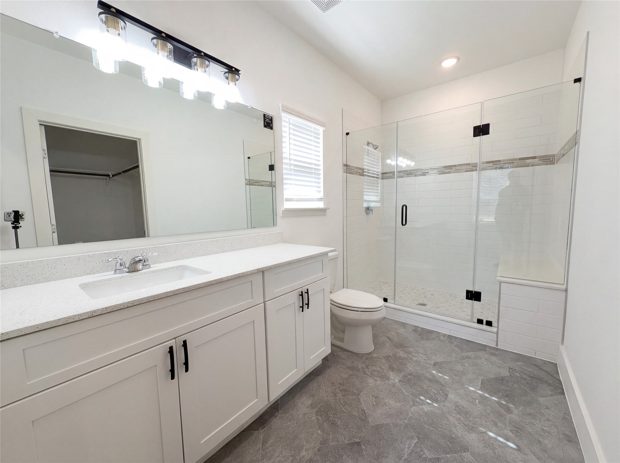 15376 Coaltown Road Property Photo 11