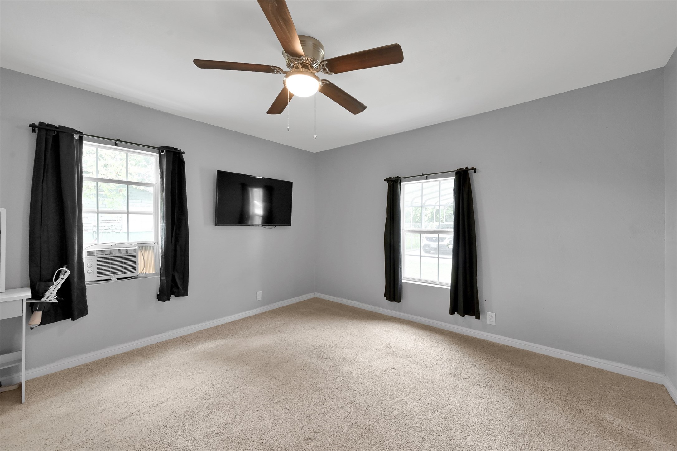 216 S Magnolia Drive Property Photo 9