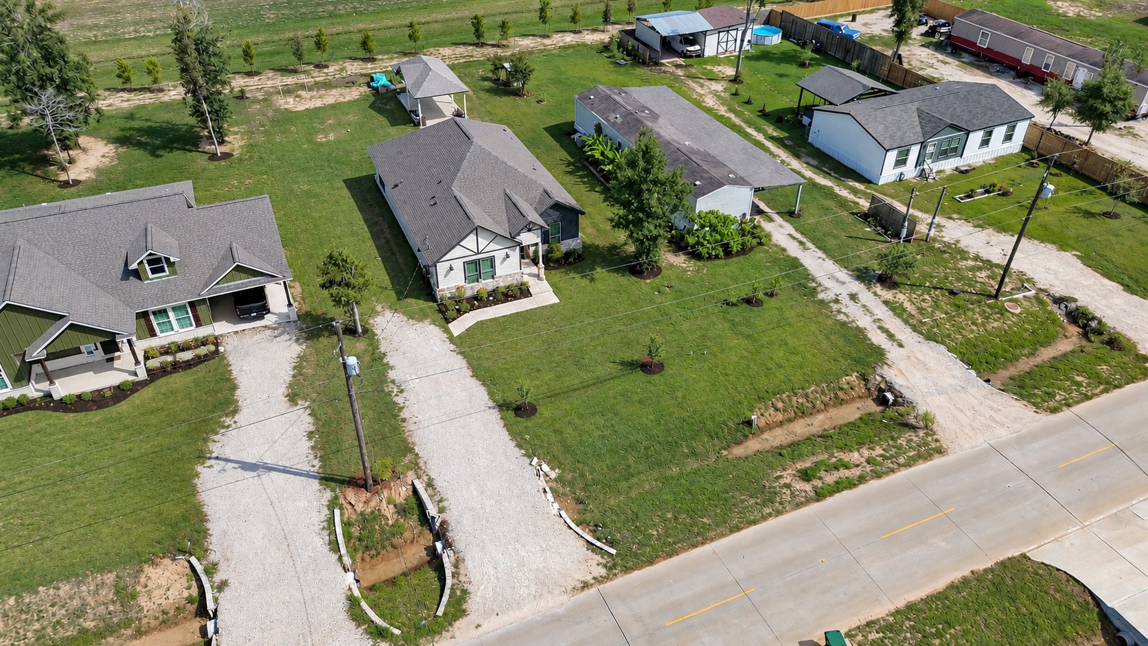 1129 Peter Pine Street Property Photo 1