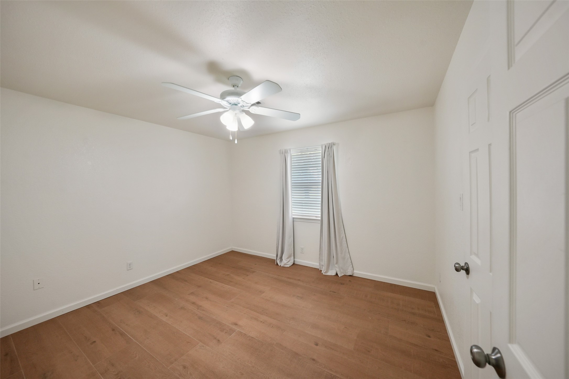 19635 Kermier Road Property Photo 17