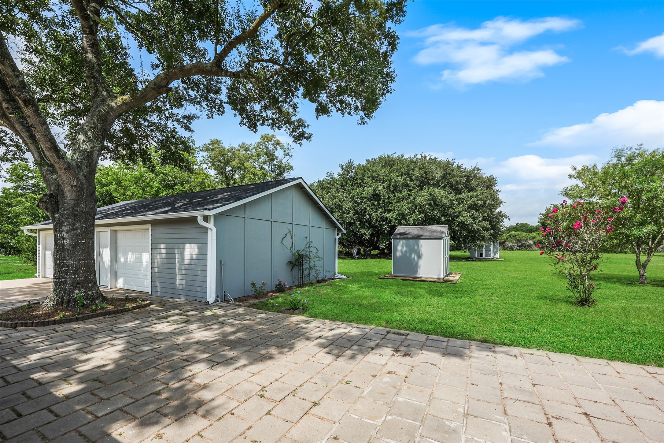 19635 Kermier Road Property Photo 22