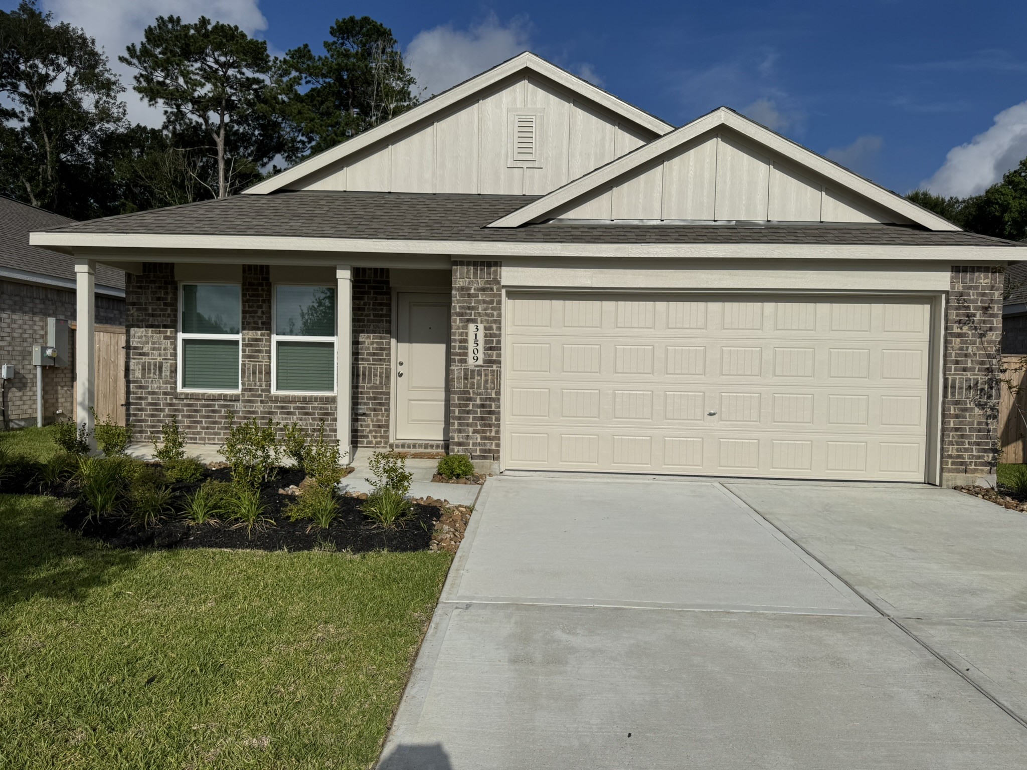 31509 Pianella Lane Property Photo 1