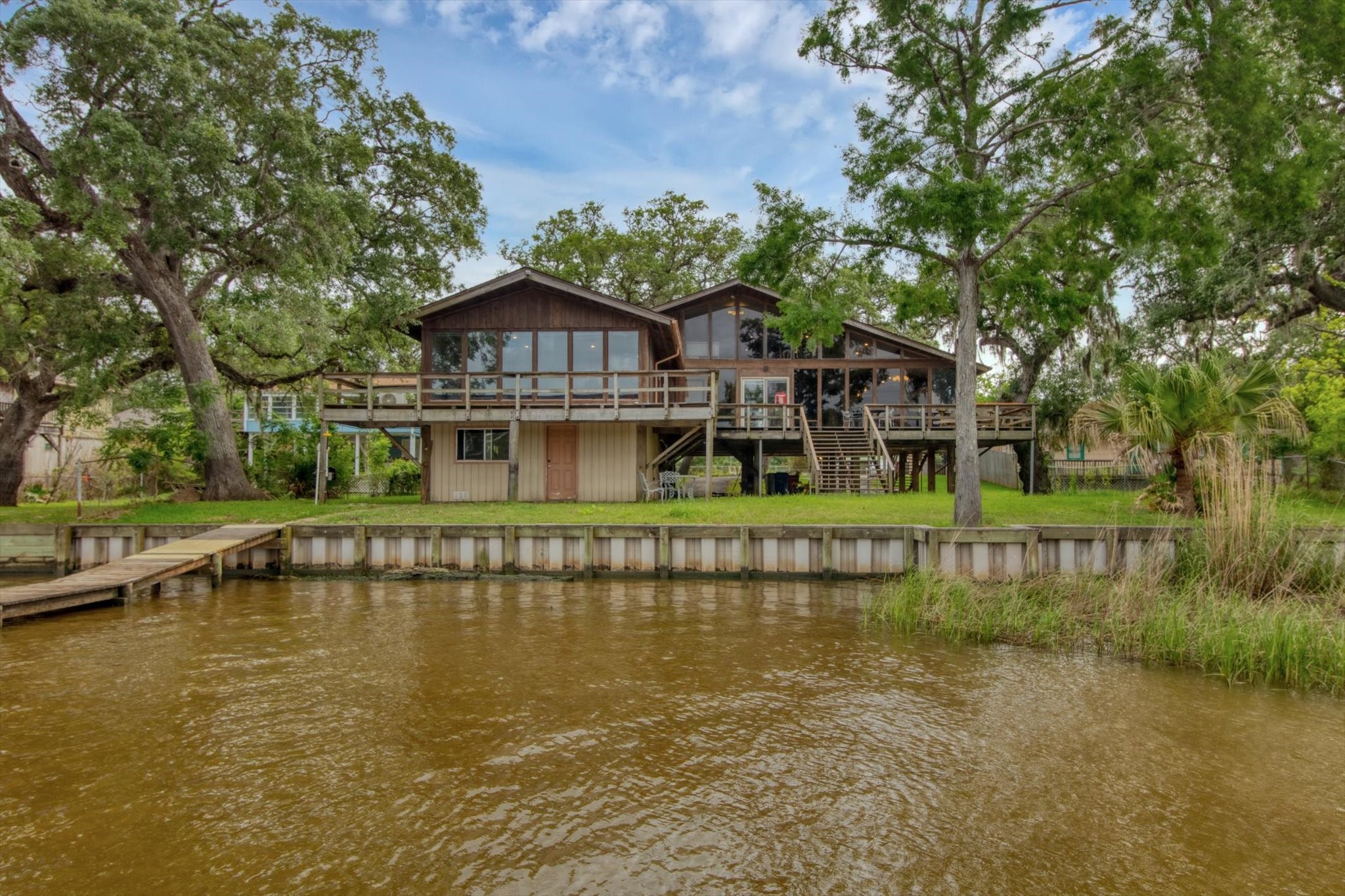 6348 County Road 659 Property Photo 1