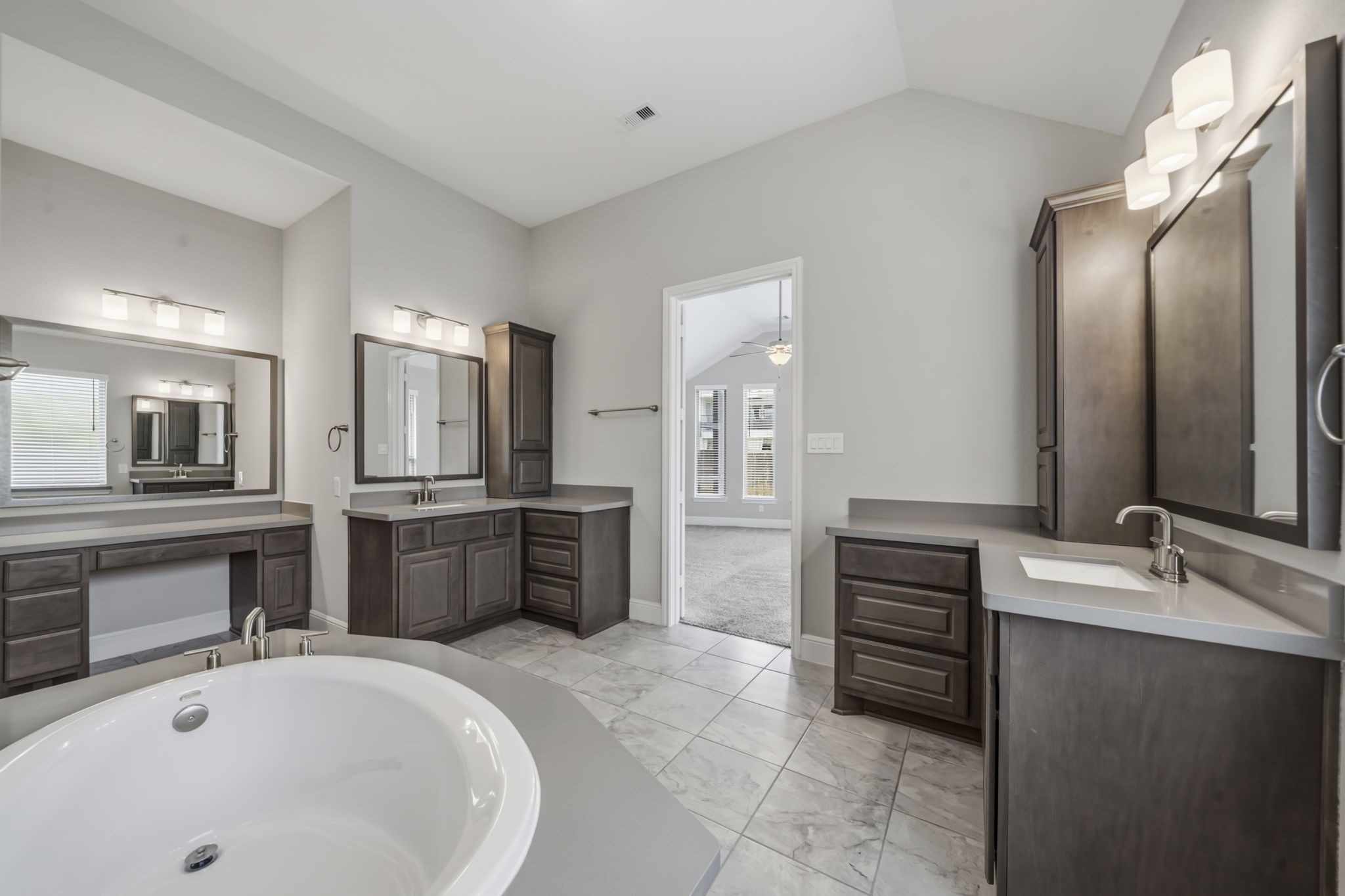 7004 S Savannah Run Property Photo 16