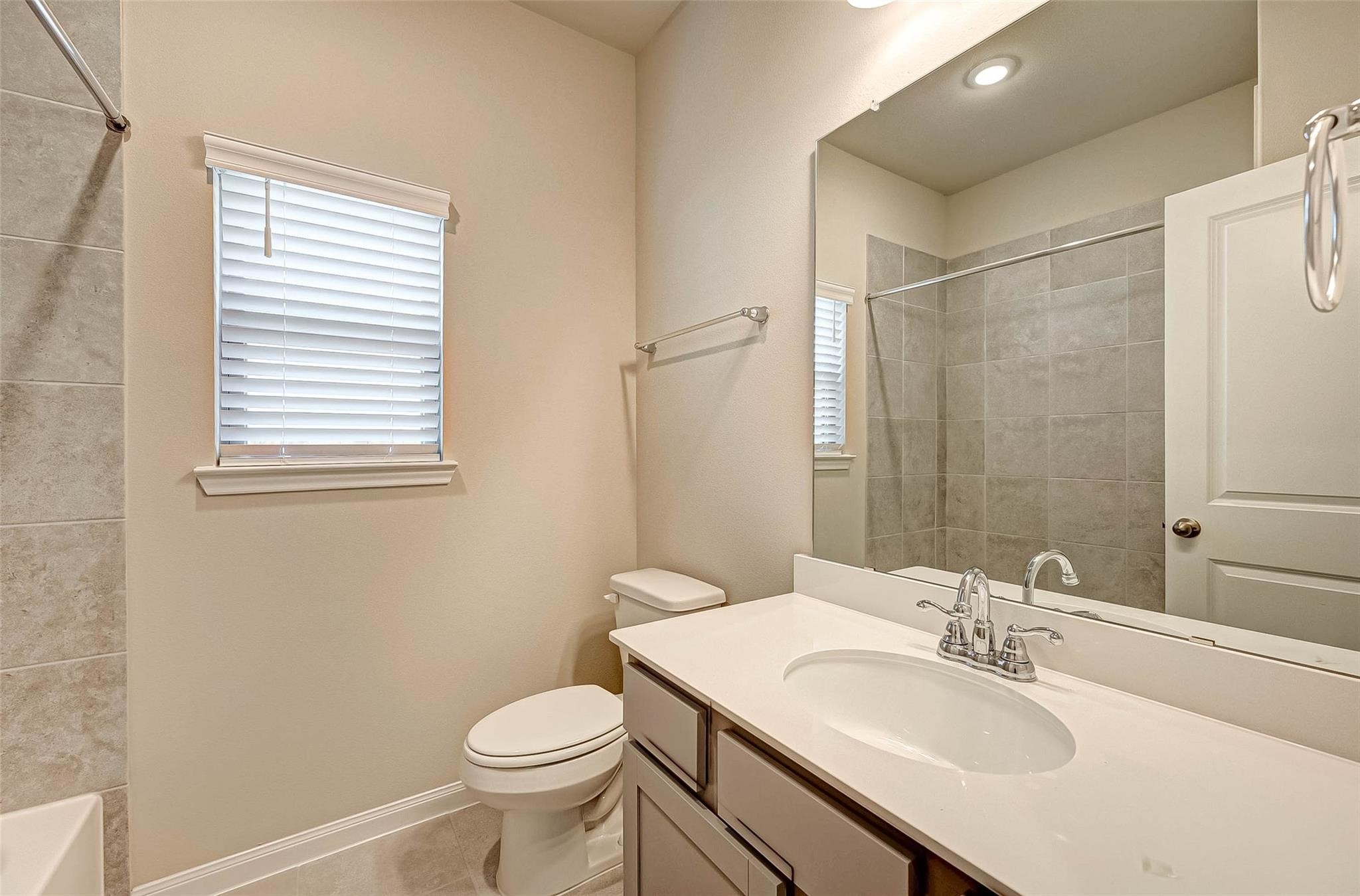 24014 Barnett Overlook Property Photo 22
