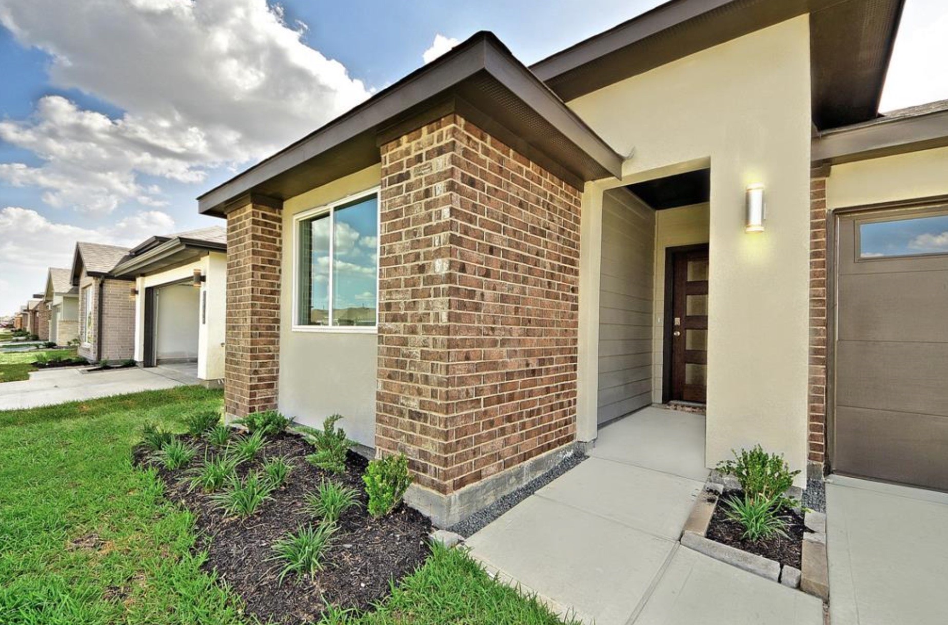 6902 Telford Hollow Trail Property Photo 4