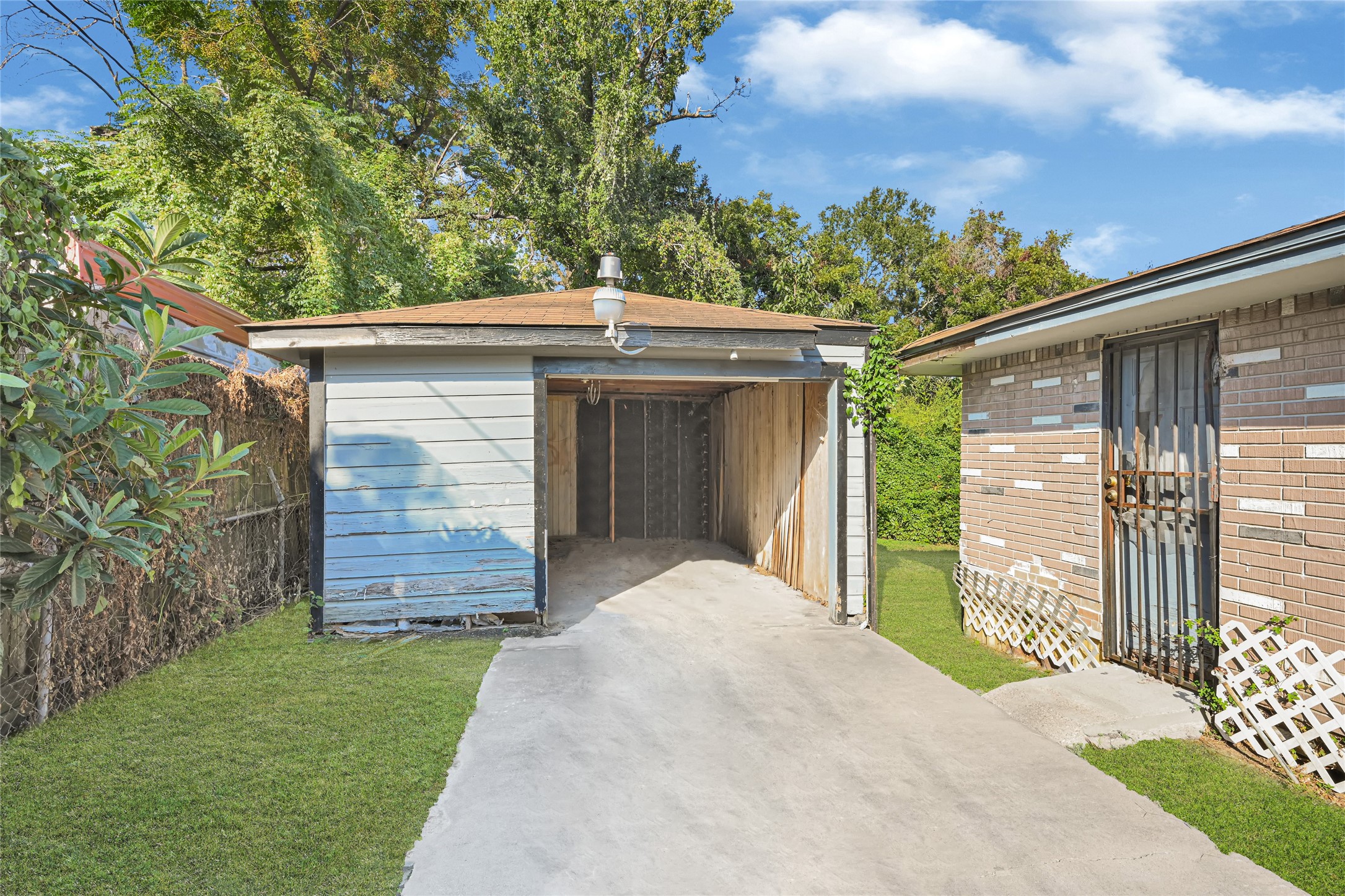 7625 Pointer Street Property Photo 3