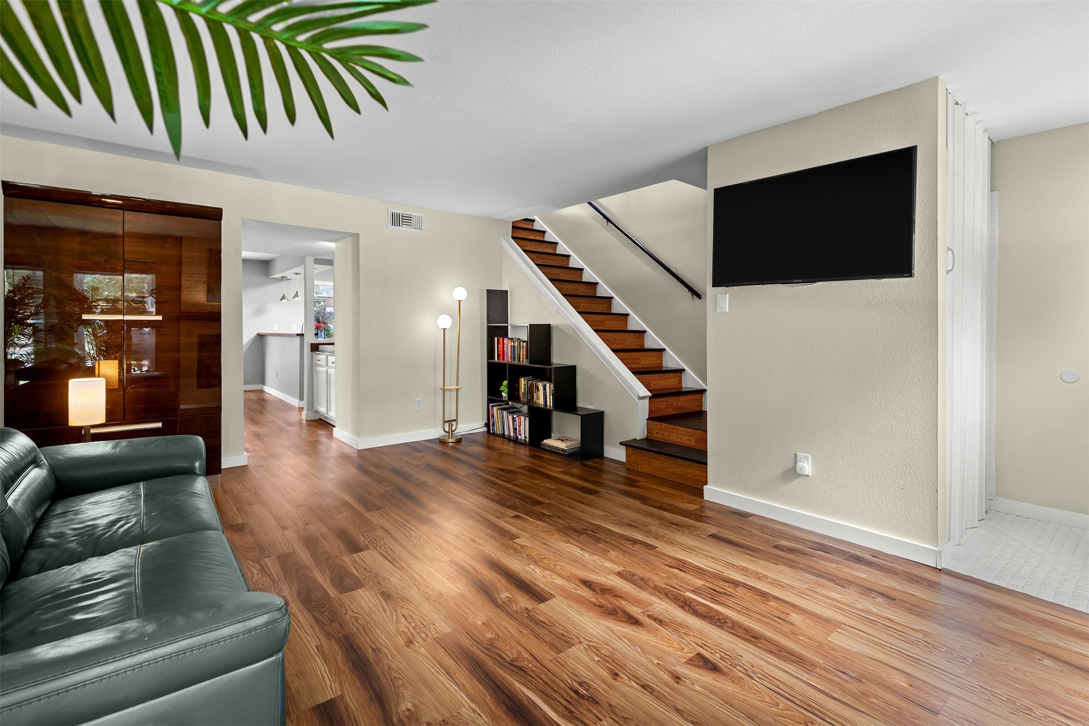 1500 Sandy Springs Road 22 Property Photo 5