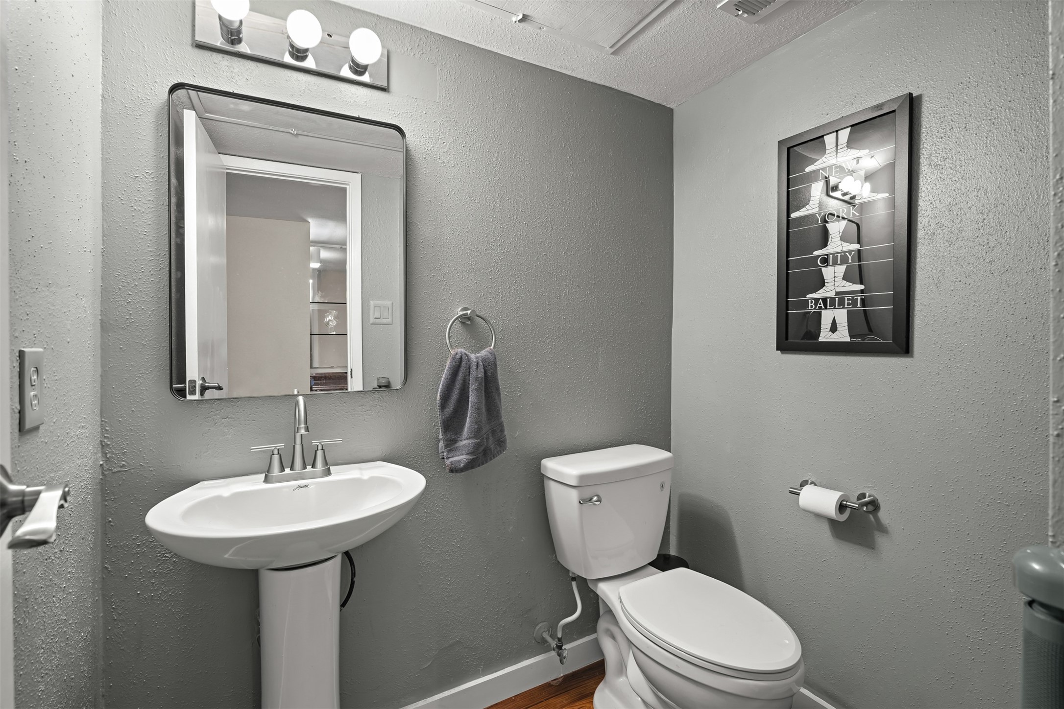 1500 Sandy Springs Road 22 Property Photo 7