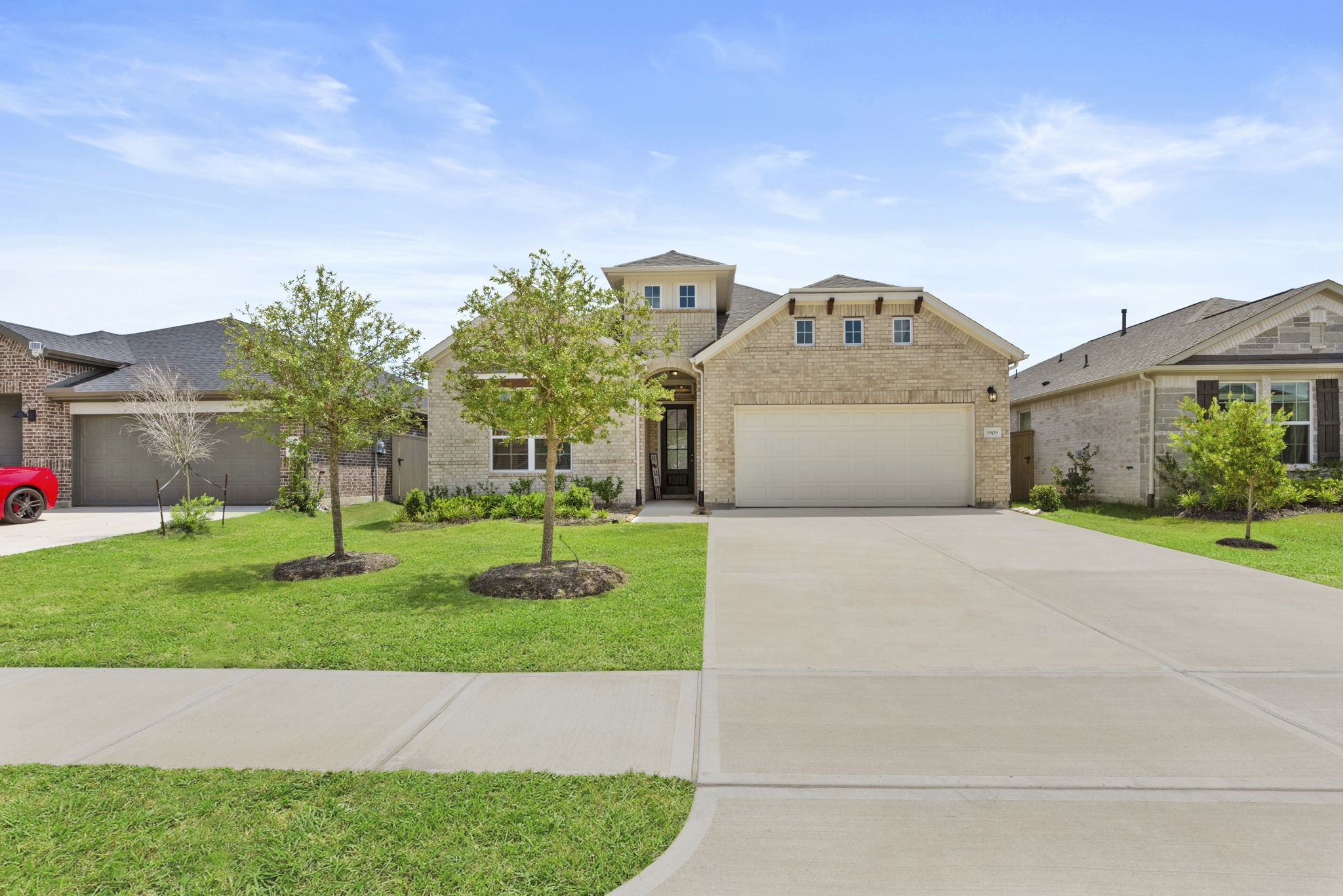 3909 Sterling Springs Lane Property Photo 6