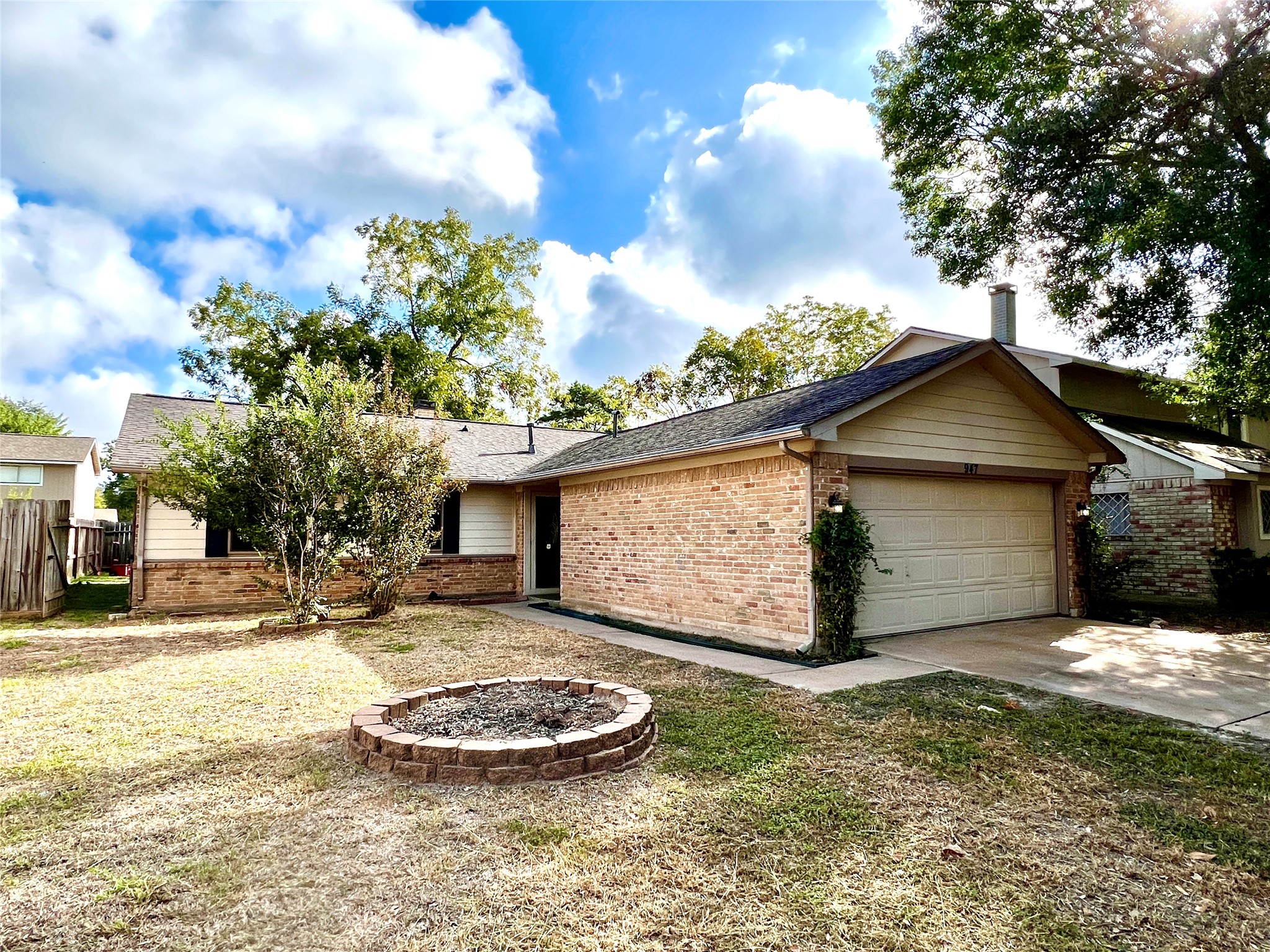 947 Grand Junction Drive Property Photo 3