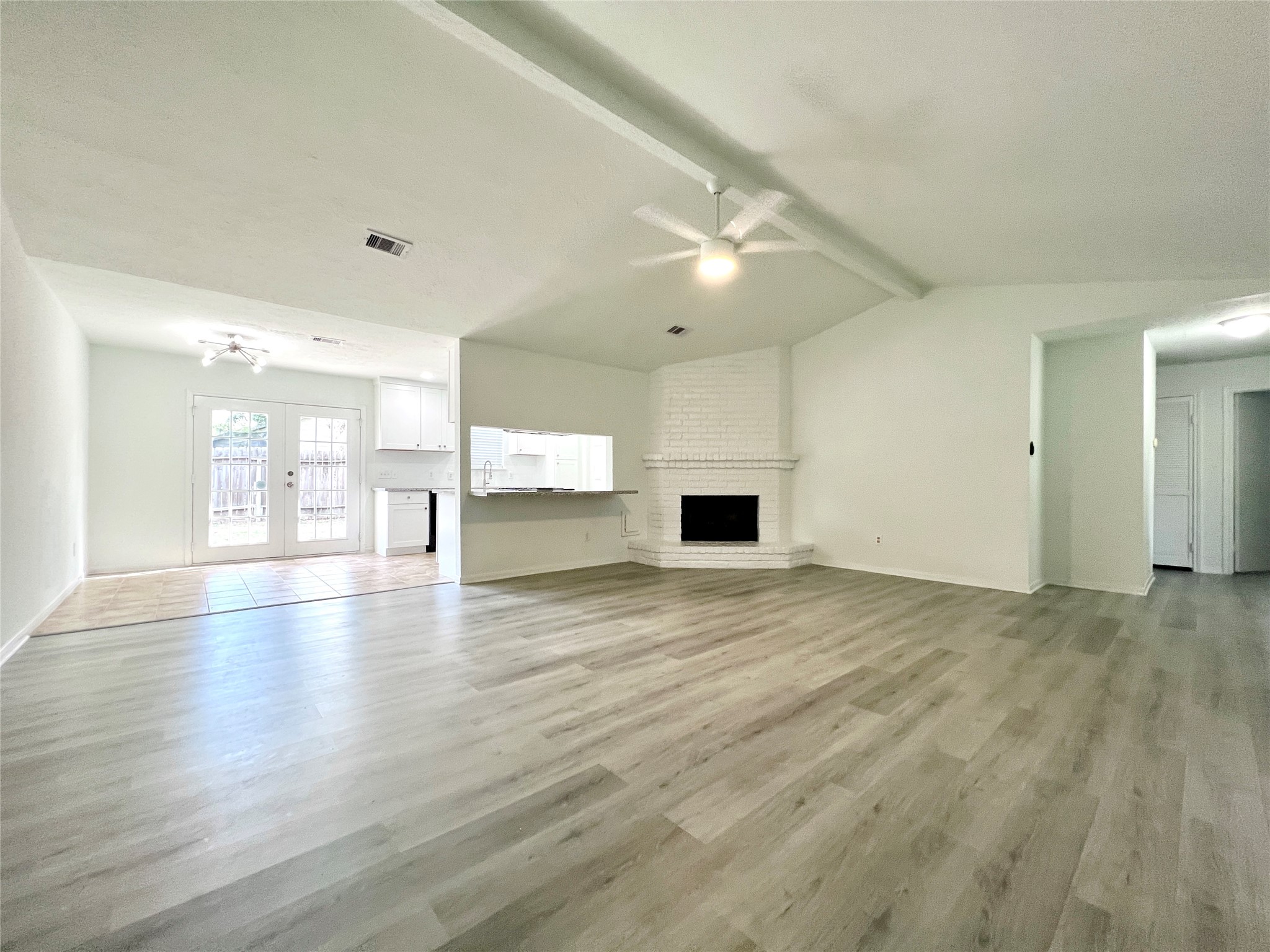 947 Grand Junction Drive Property Photo 7