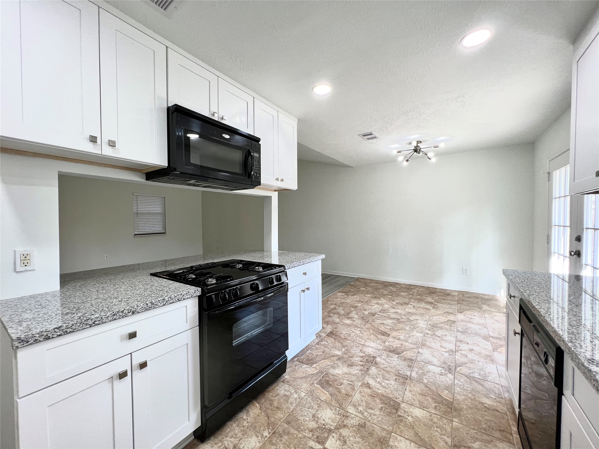 947 Grand Junction Drive Property Photo 10
