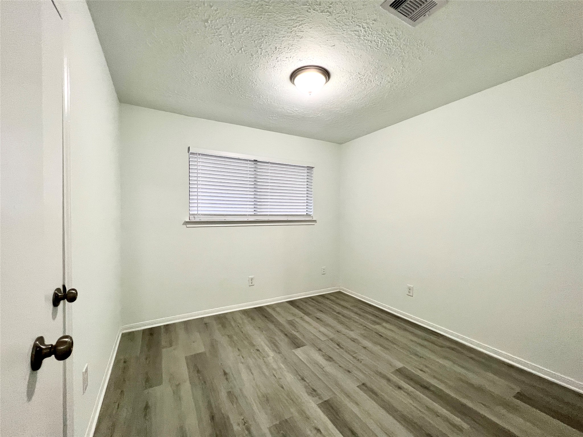 947 Grand Junction Drive Property Photo 16