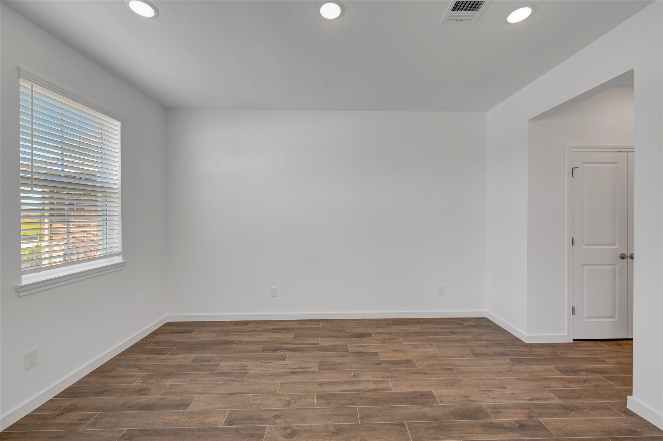 18602 Eastwood Ridge Court Property Photo 4