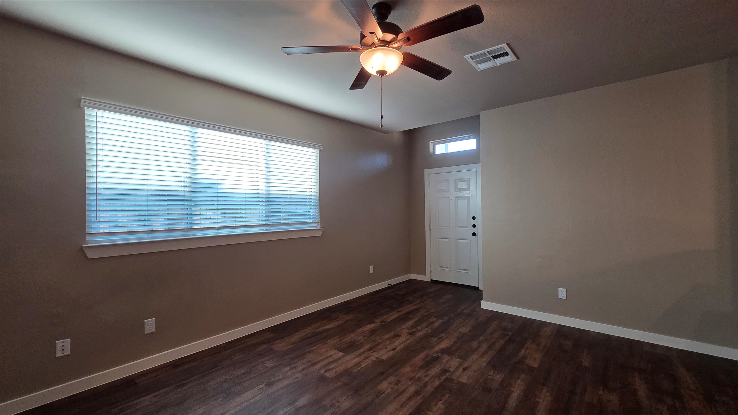 9860 Grosbeak Lane Property Photo 3