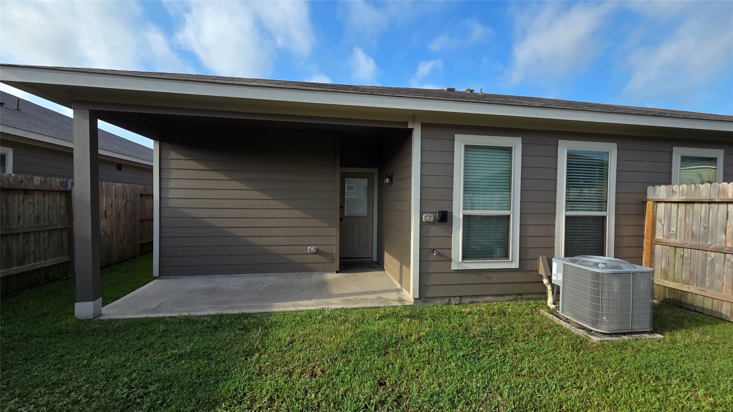 9860 Grosbeak Lane Property Photo 8