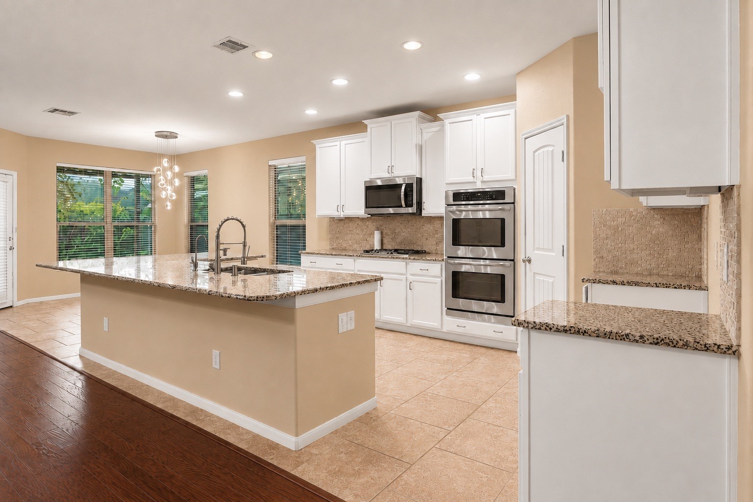11603 Slick Rock Drive Property Photo 8