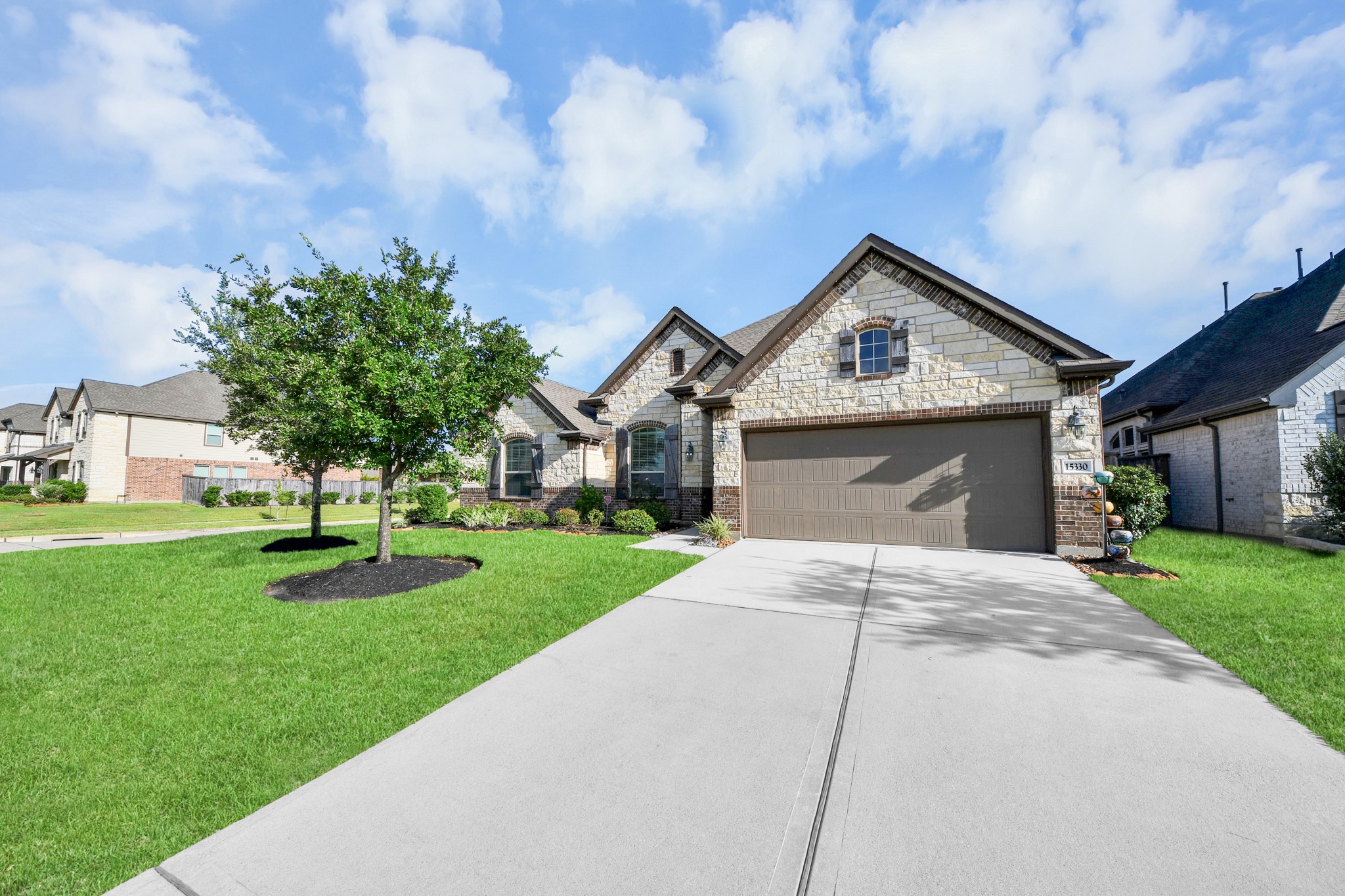 15330 Lancaster Falls Drive Property Photo 4