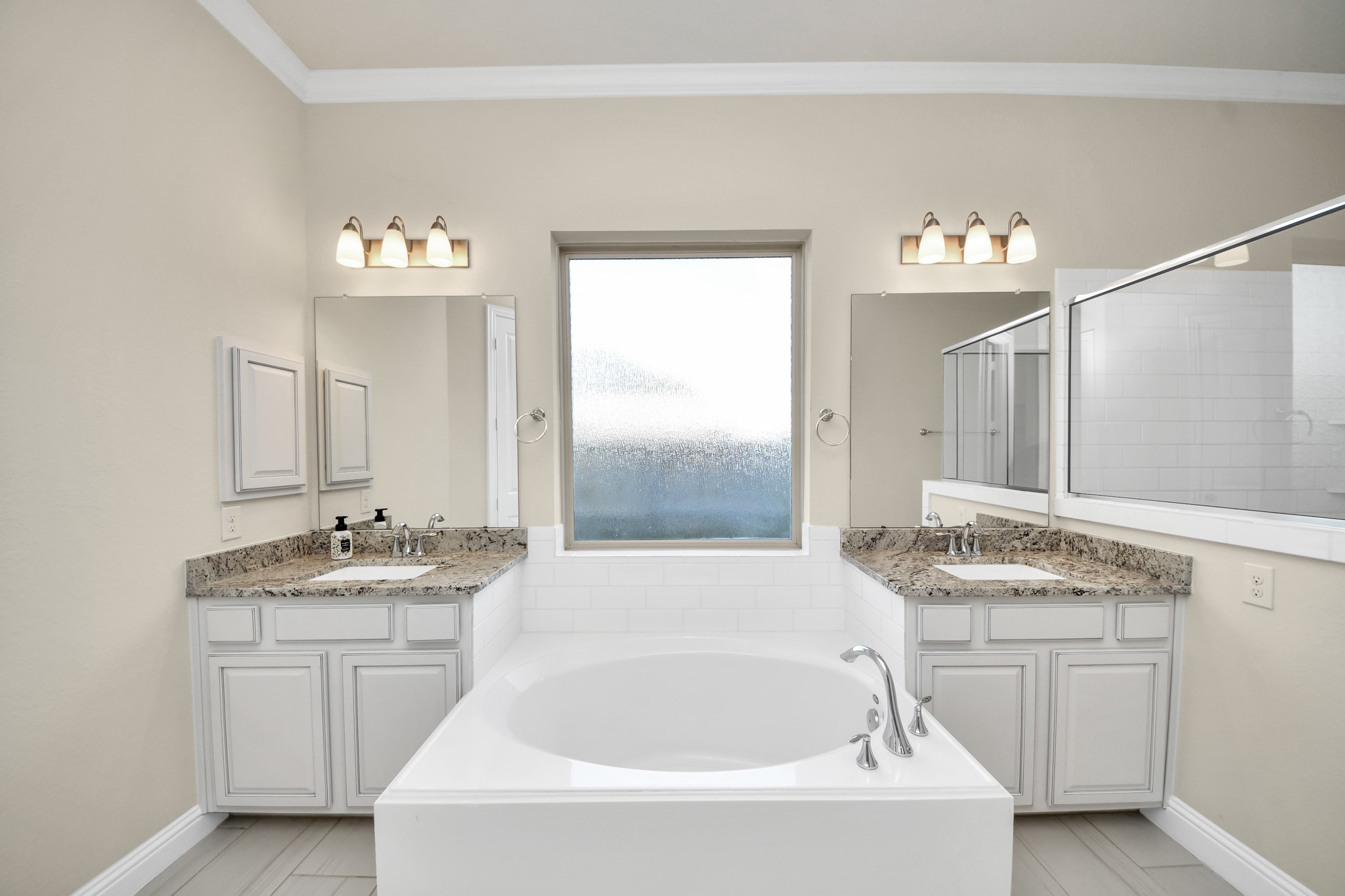 15330 Lancaster Falls Drive Property Photo 29