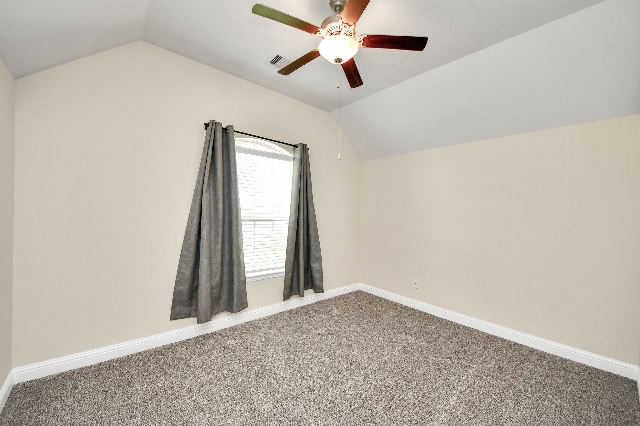 15330 Lancaster Falls Drive Property Photo 38