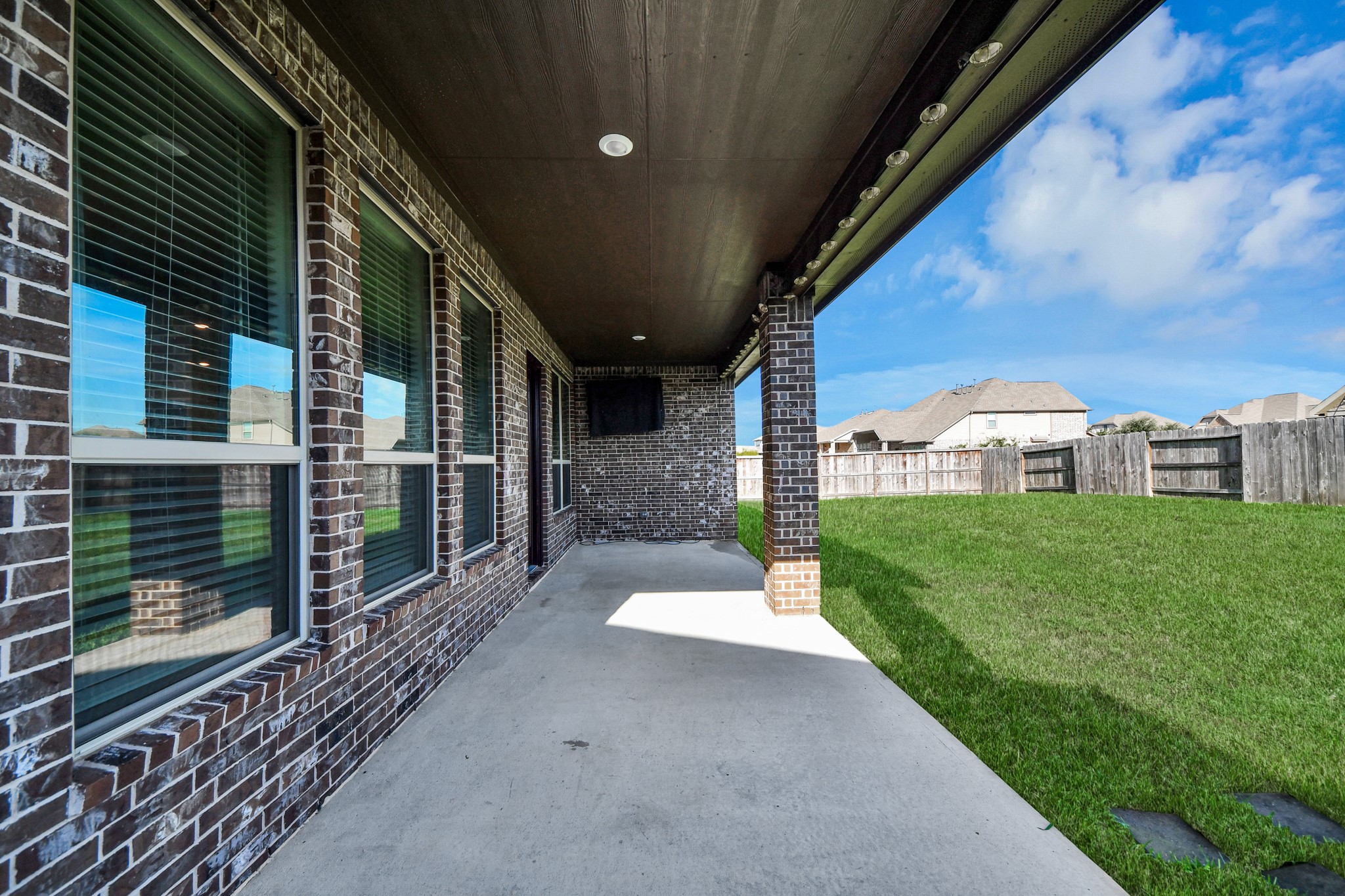 15330 Lancaster Falls Drive Property Photo 42
