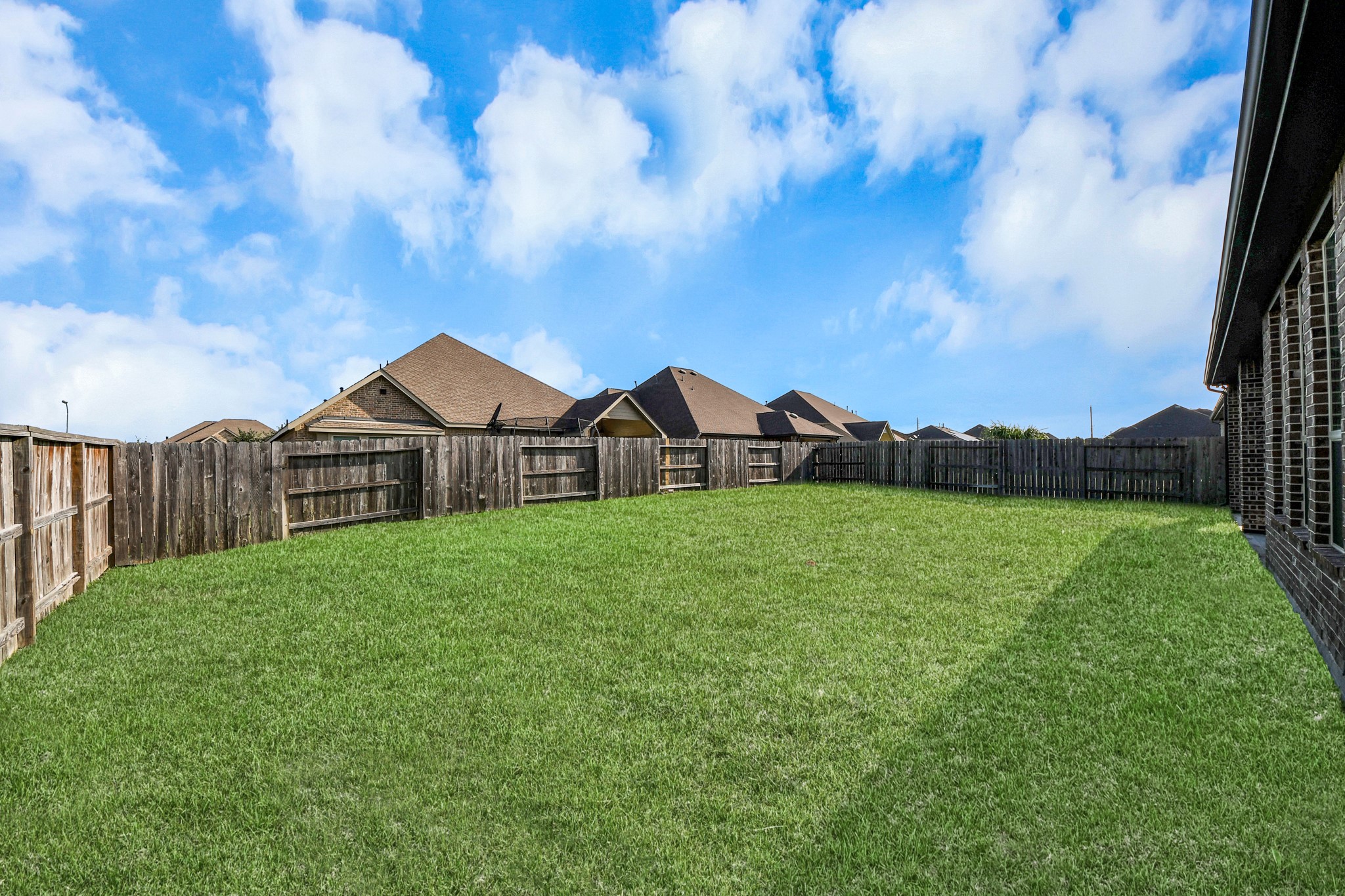 15330 Lancaster Falls Drive Property Photo 45
