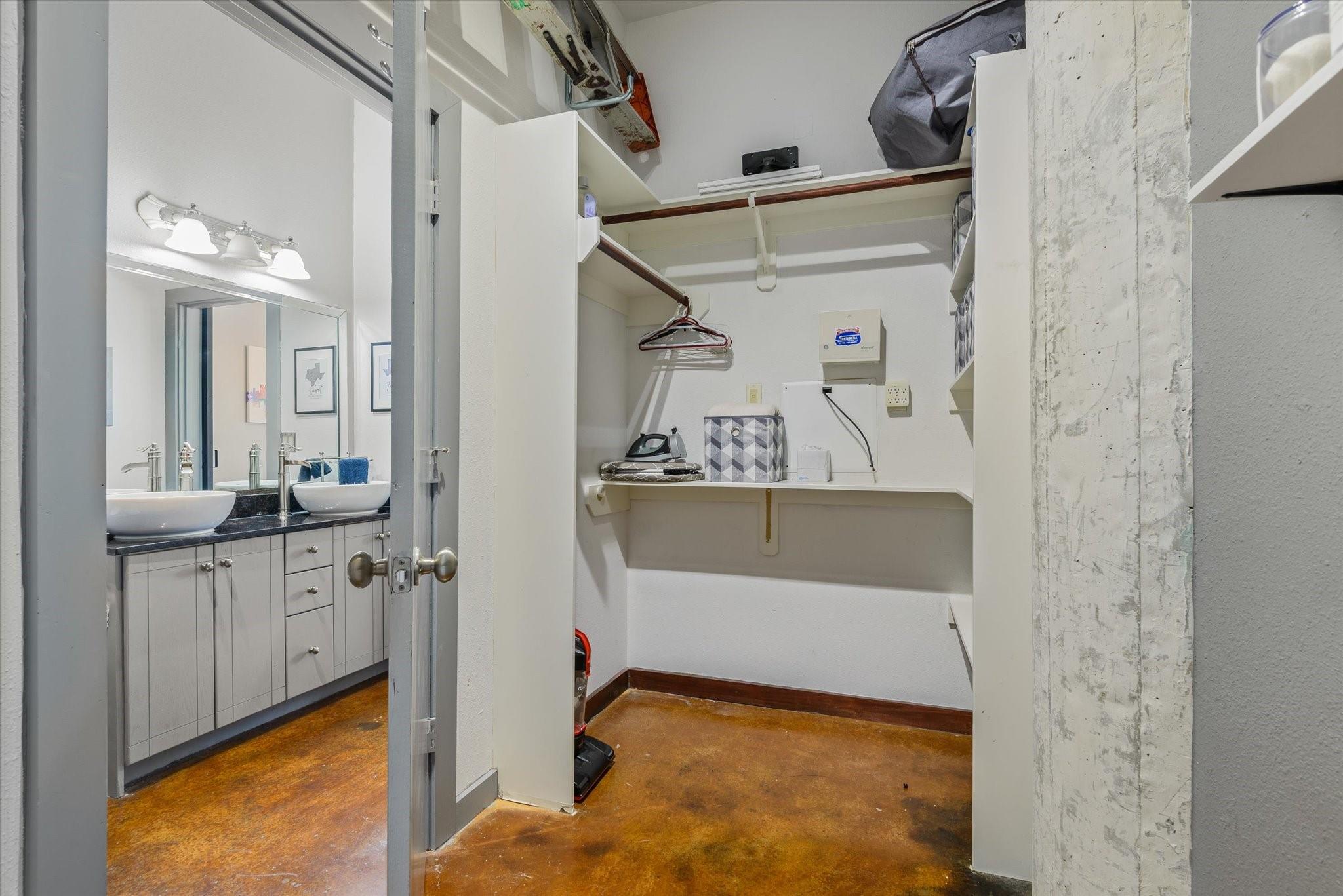 2205 Mckinney Street # 309, Houston Tx 77003 Property Photo 16