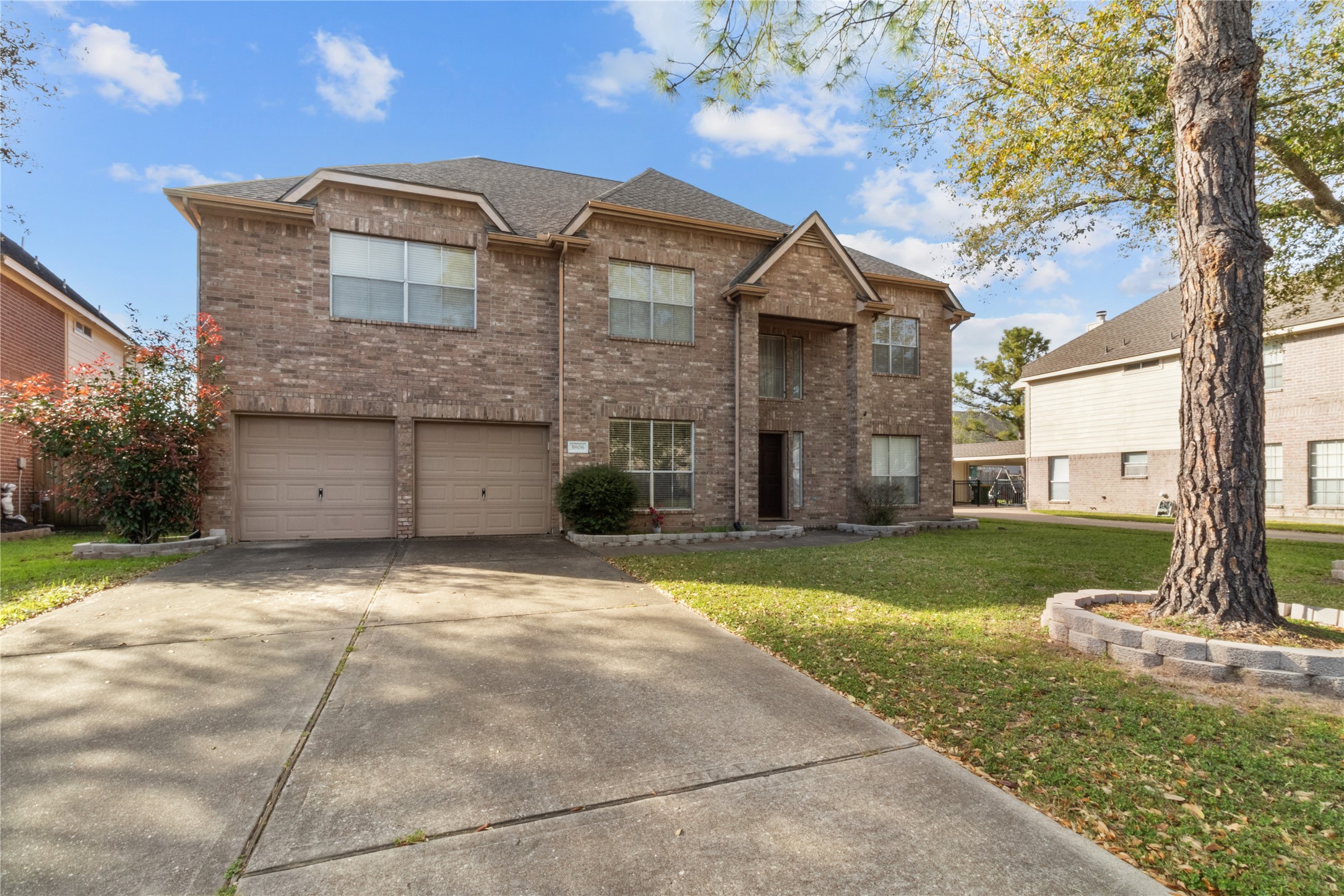 3806 Pinehurst Drive Property Photo