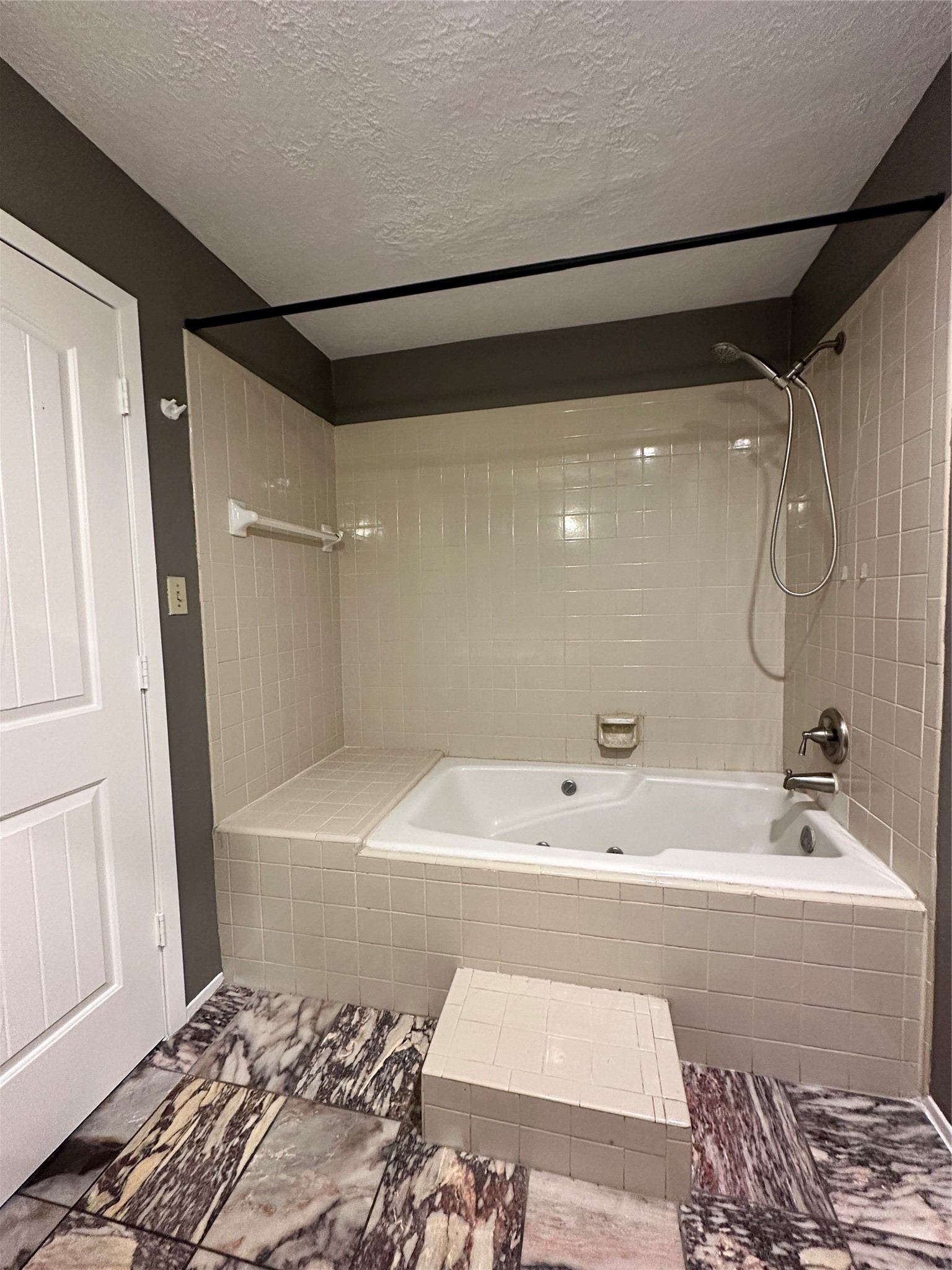 54 Evanston Street 5 Property Photo 23