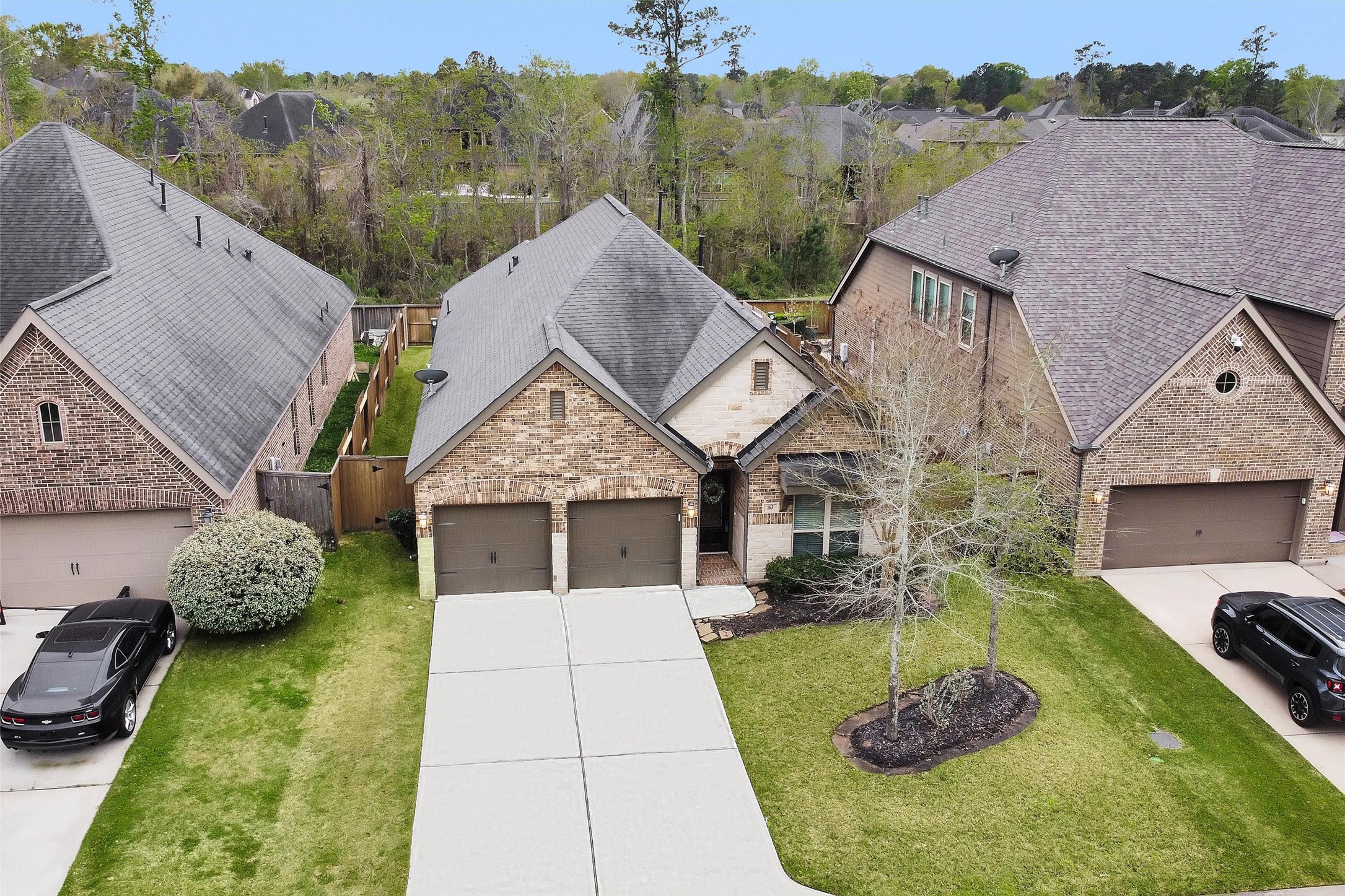 163 Greatwood Glen Drive Property Photo 6