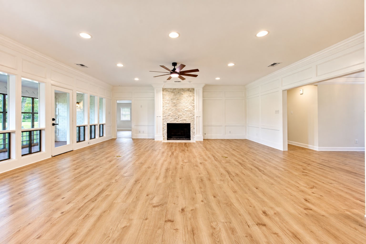 13222 Mission Valley Drive Property Photo 8