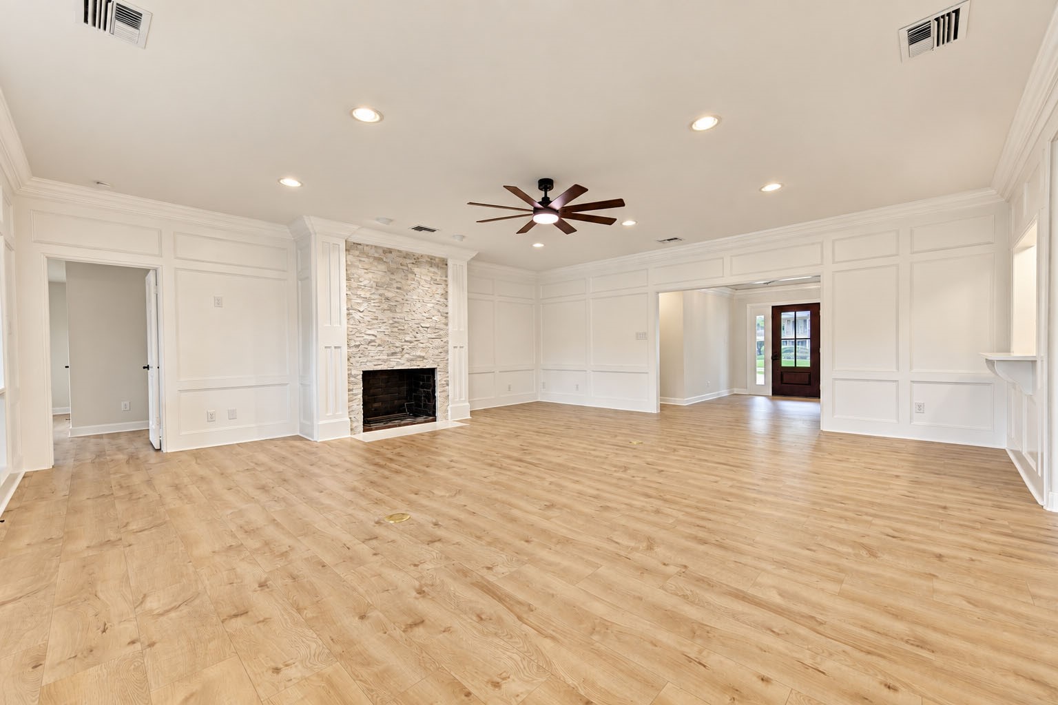 13222 Mission Valley Drive Property Photo 9