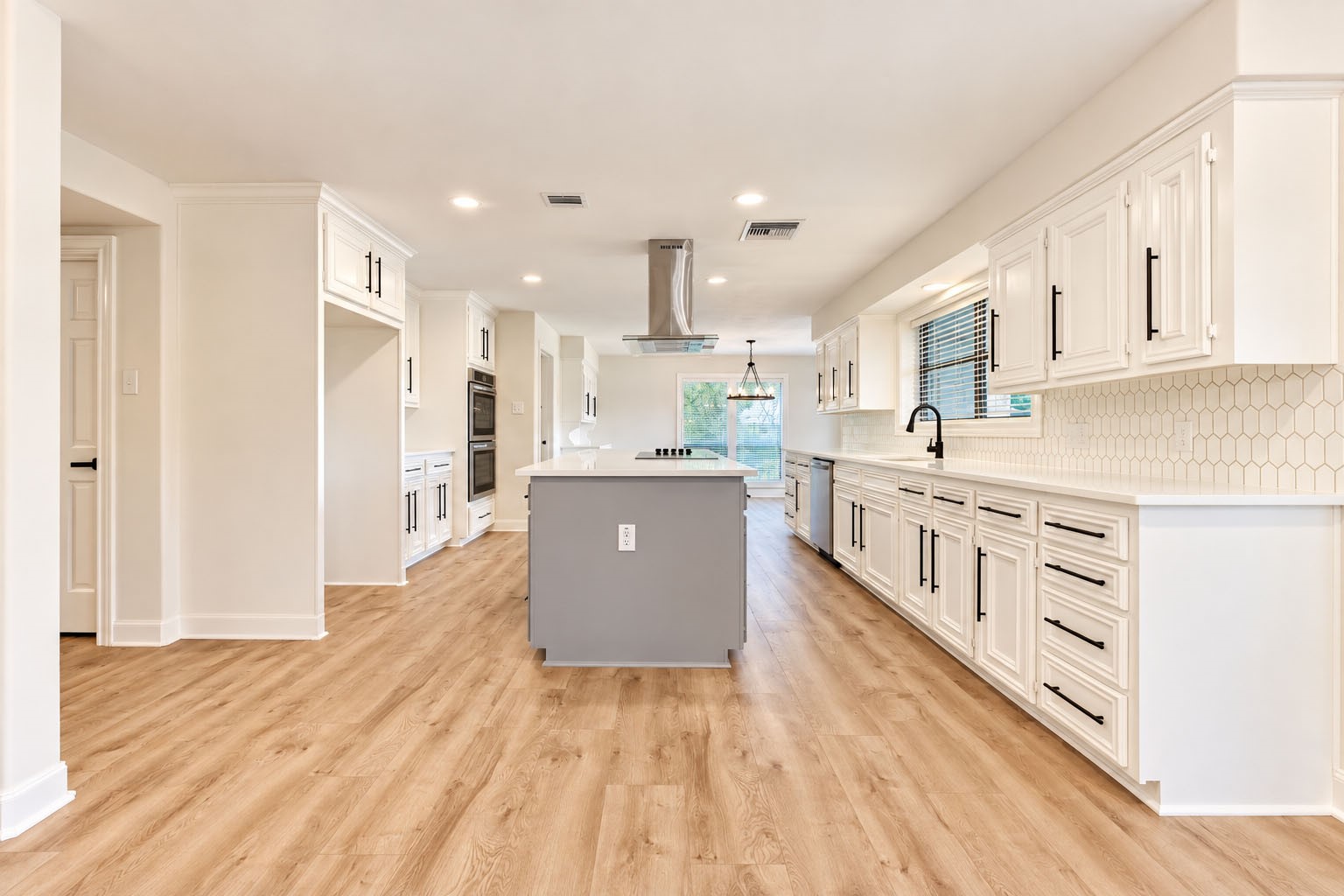 13222 Mission Valley Drive Property Photo 16