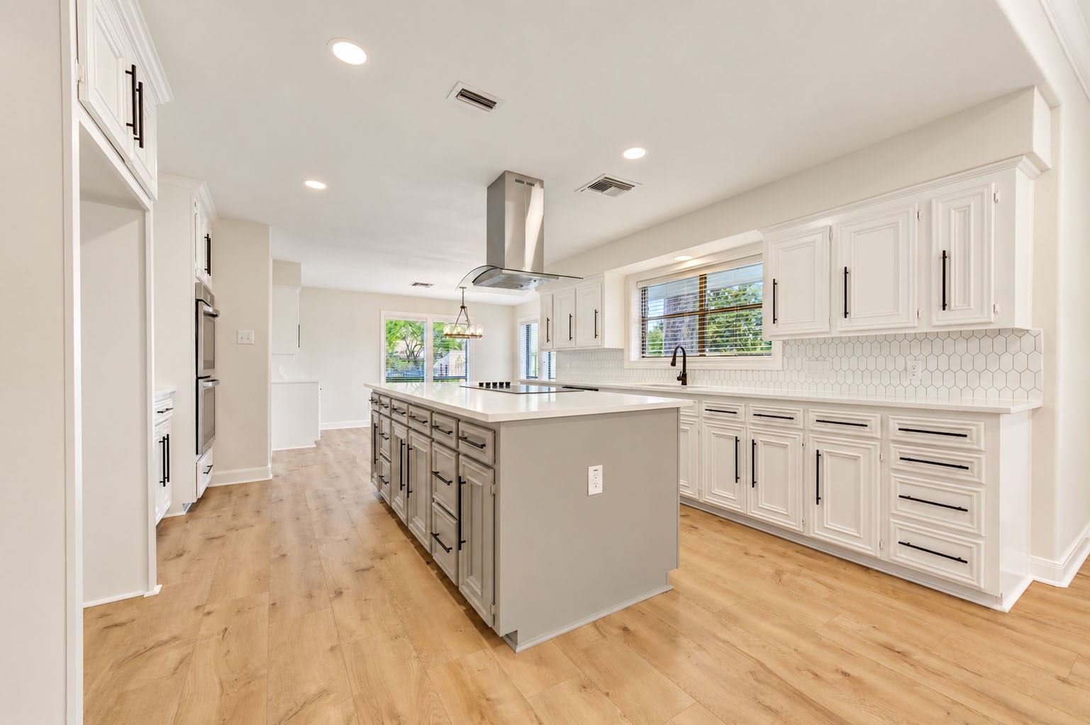 13222 Mission Valley Drive Property Photo 17