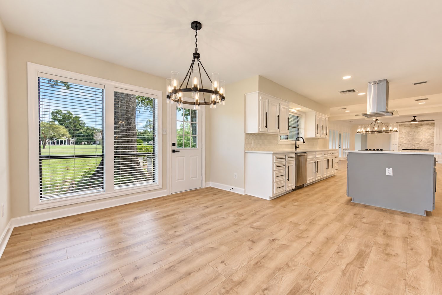 13222 Mission Valley Drive Property Photo 20