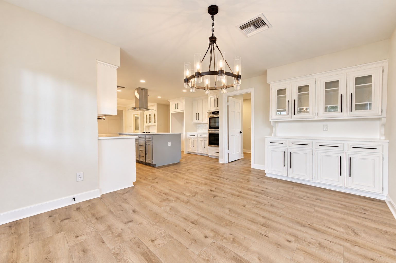 13222 Mission Valley Drive Property Photo 23