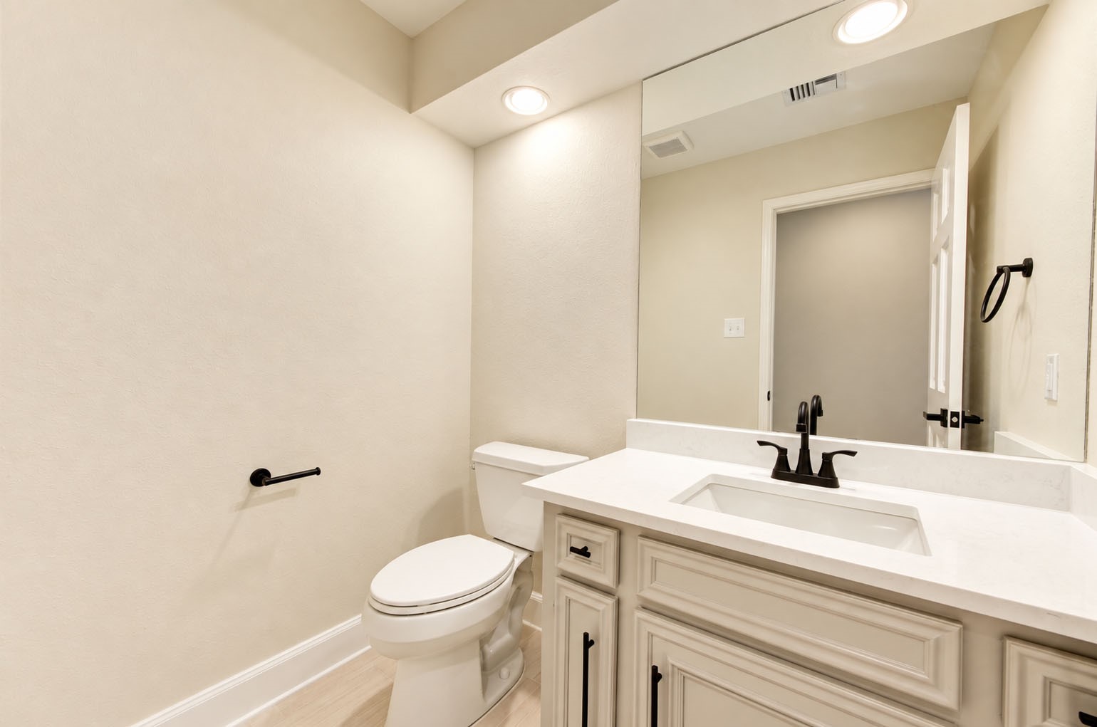13222 Mission Valley Drive Property Photo 27
