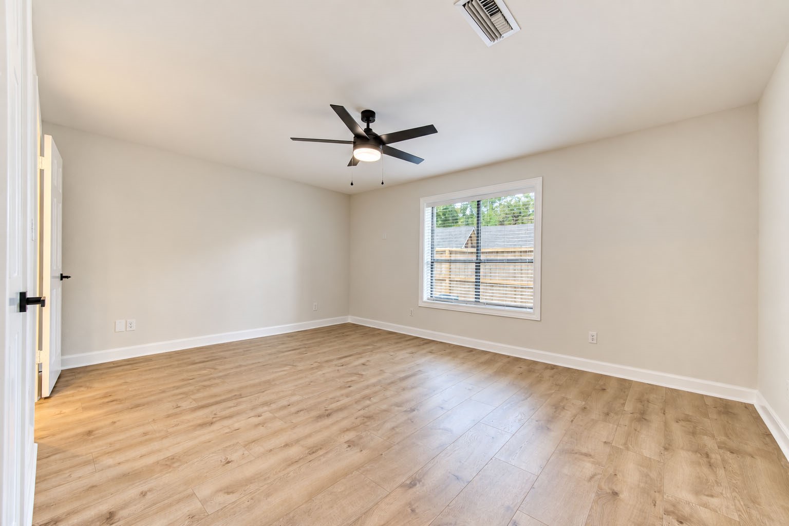 13222 Mission Valley Drive Property Photo 37