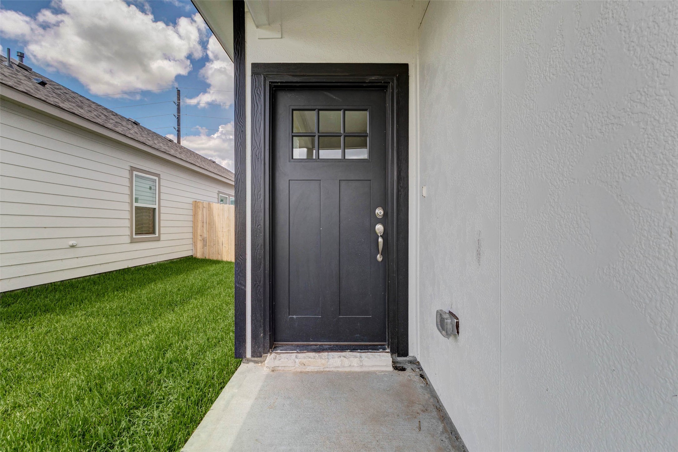 6471 Escondido Drive Property Photo 8