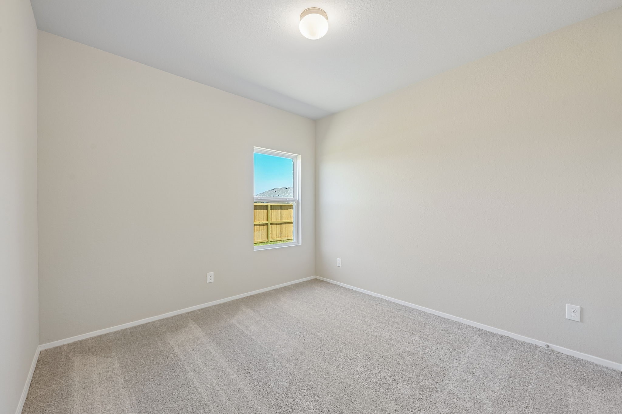 21544 Holbrook Drive Property Photo 27