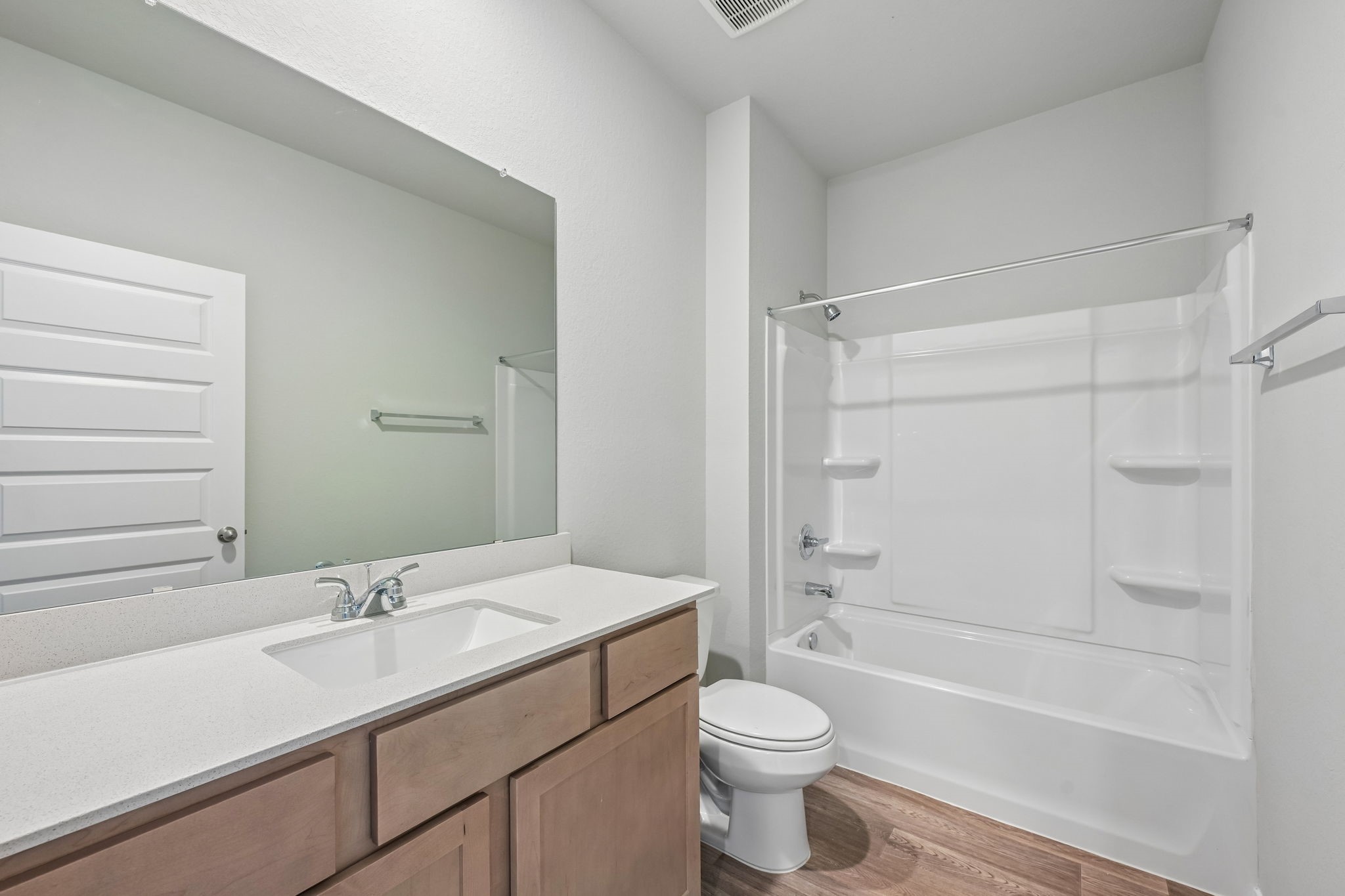 21544 Holbrook Drive Property Photo 28