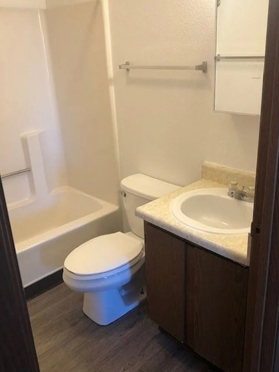 1216 S G Avenue Property Photo 14