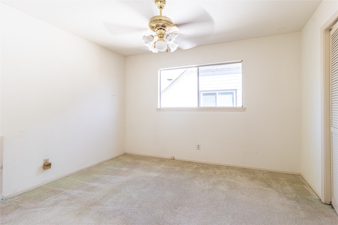 4906 Droddy Street Property Photo 37